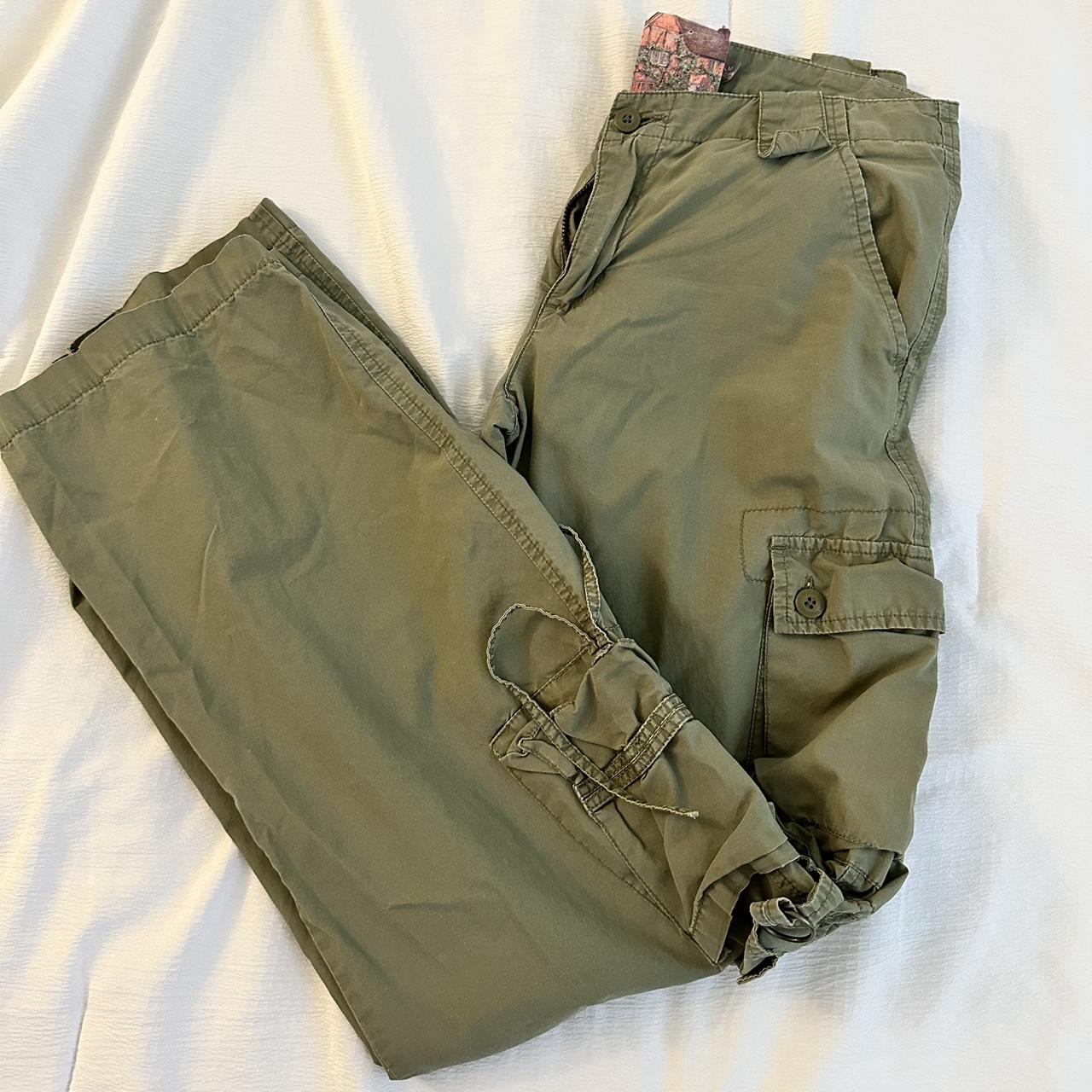 green utility cargo pants very comfy!!, fits like a...