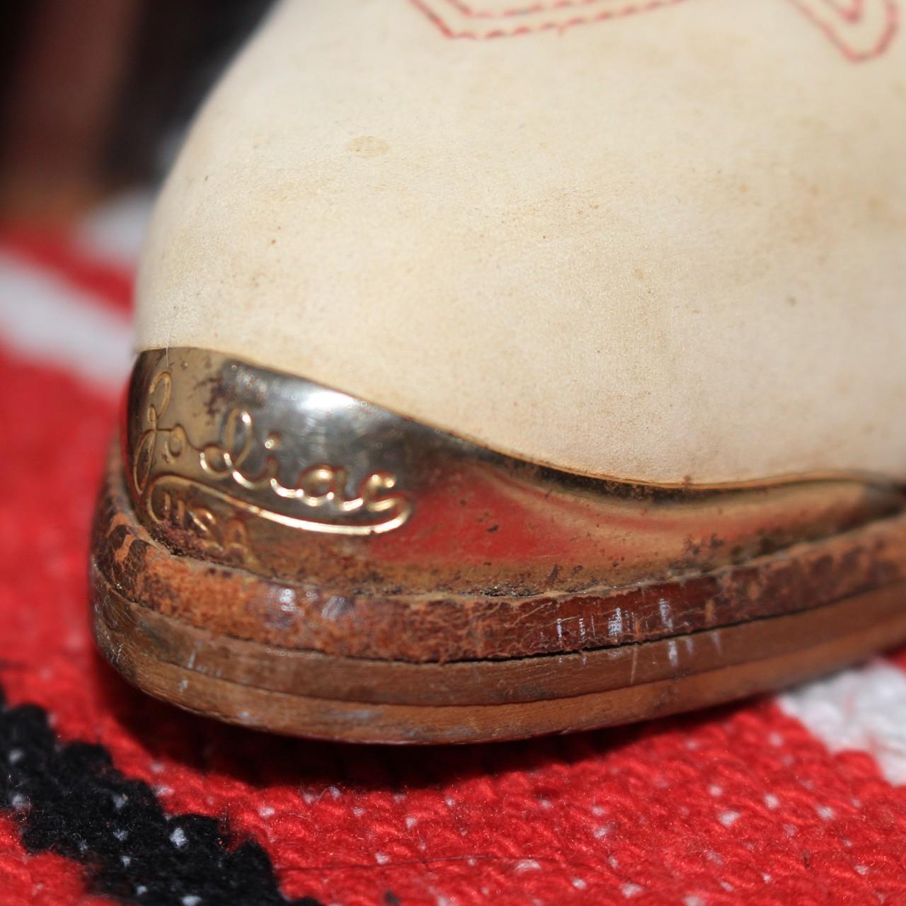 asics running shoes 2e width