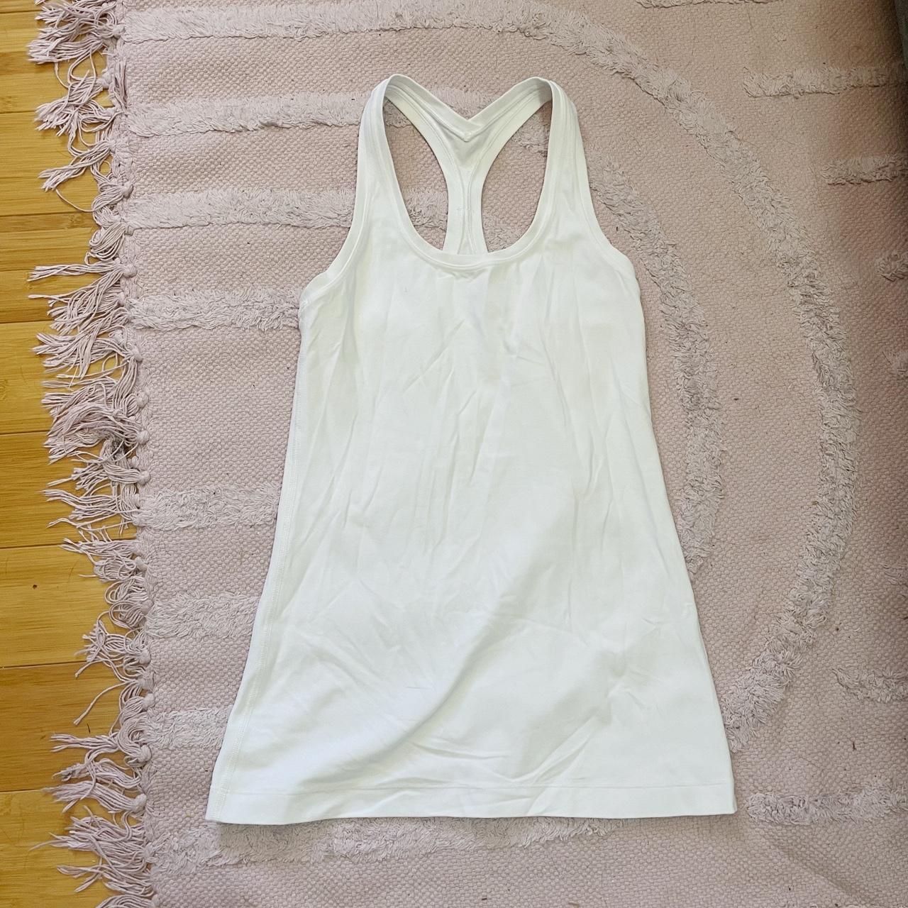 Lululemon Women's White Vest | Depop