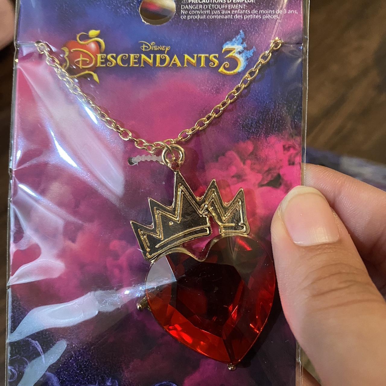 Disney Store Descendants Movie Evie's Red Heart Necklace Costume Jewelry |  eBay