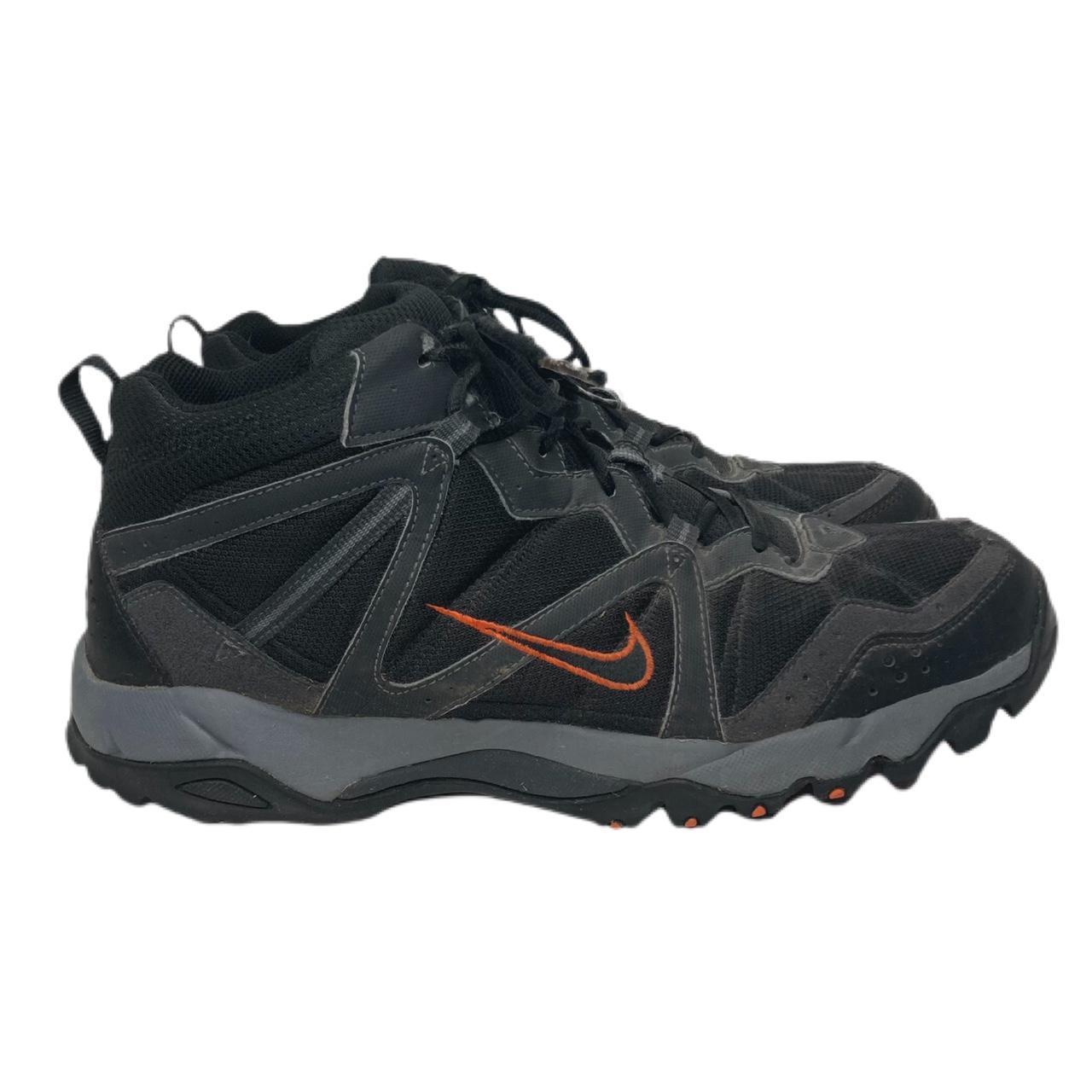 mens nike acg hiking boots