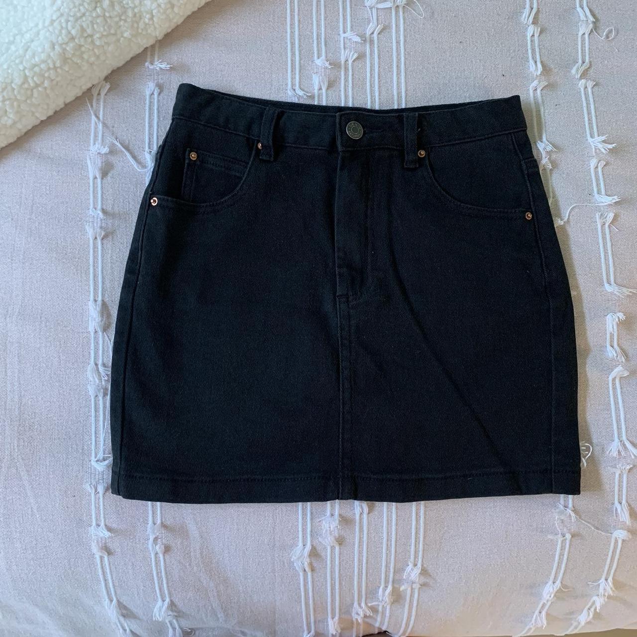 Glassons black skirt in XS (Worn only once) - Depop