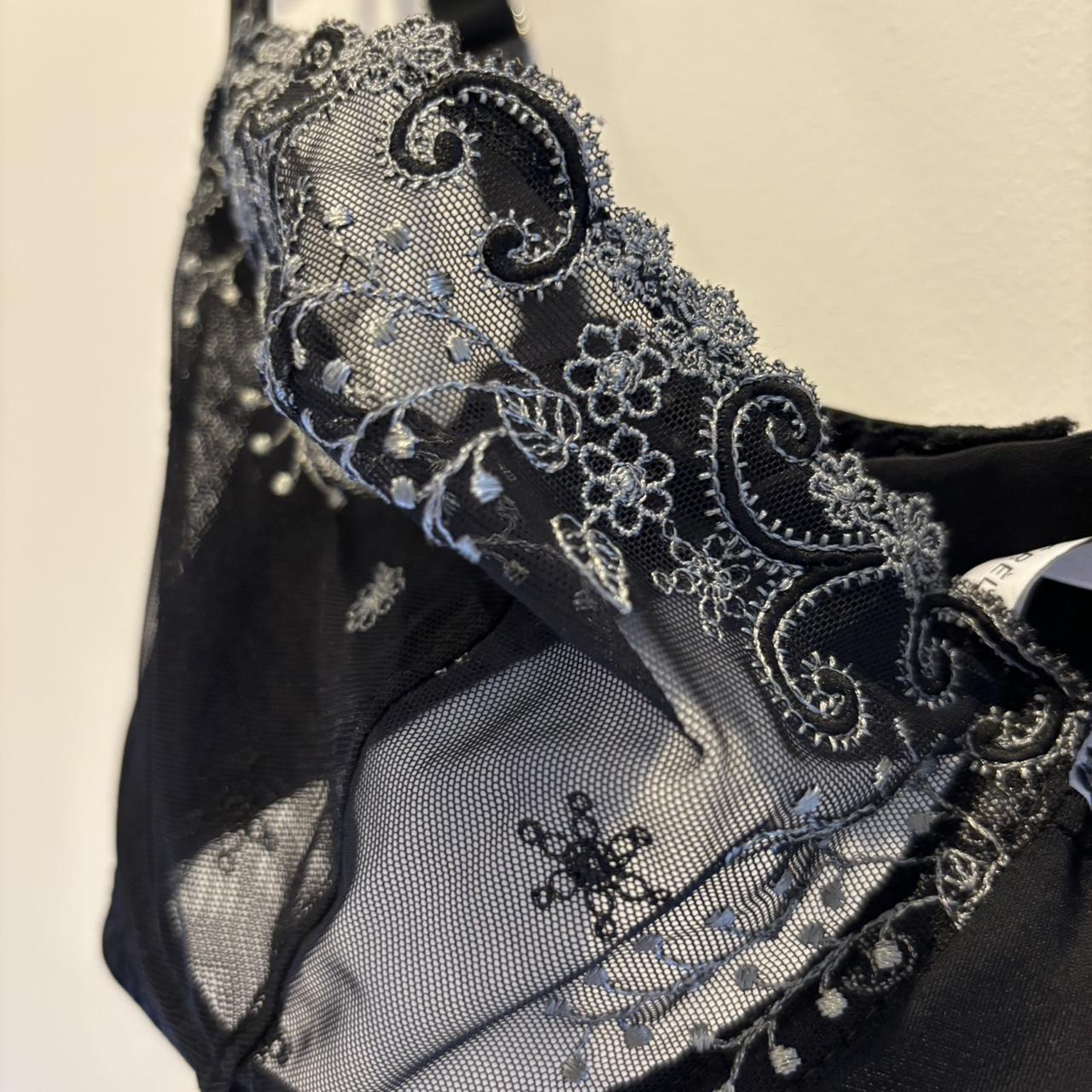 Designer Simone Perele nude lace bra! Super cute and - Depop