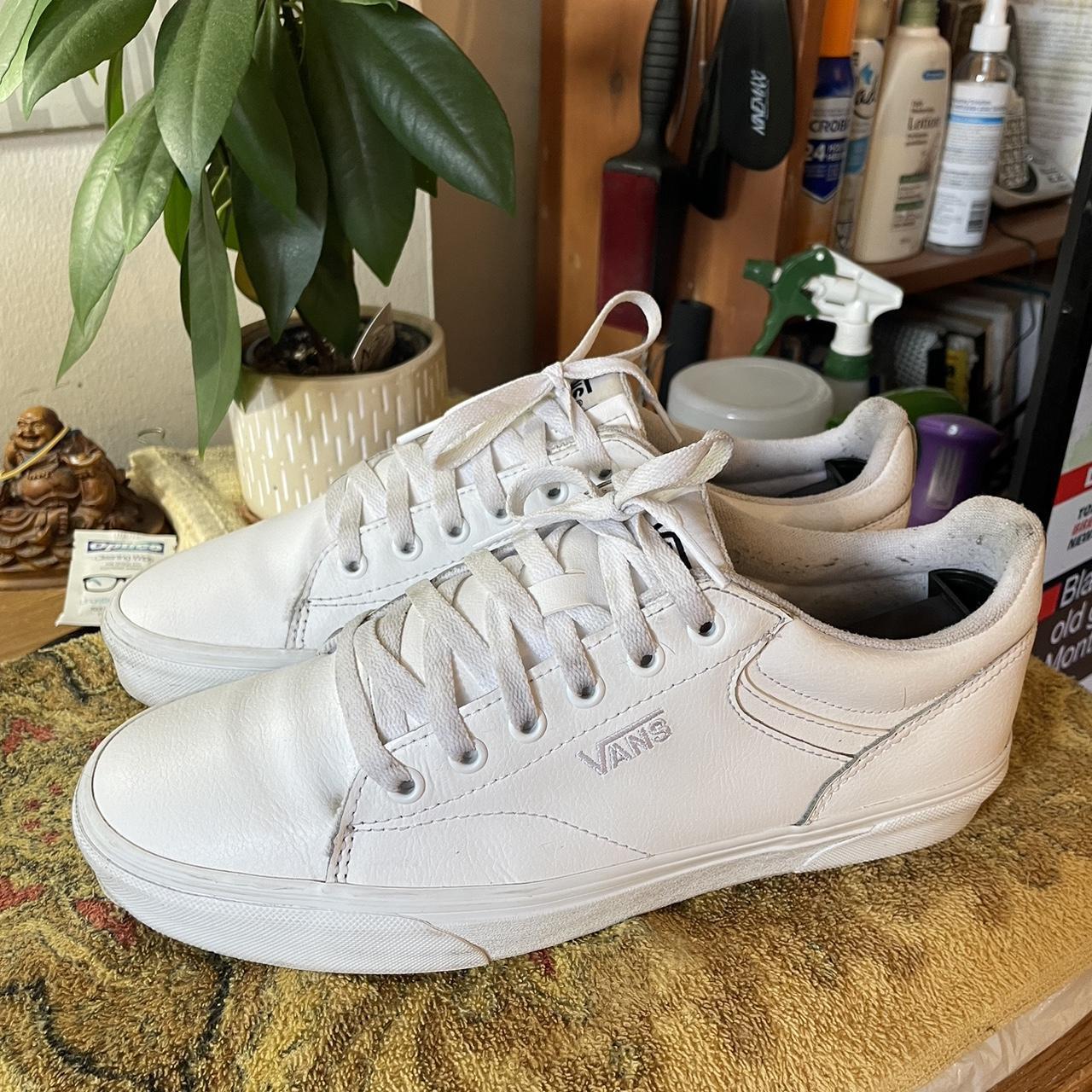 White Vans trainers. Size 9 US vans shoes casual