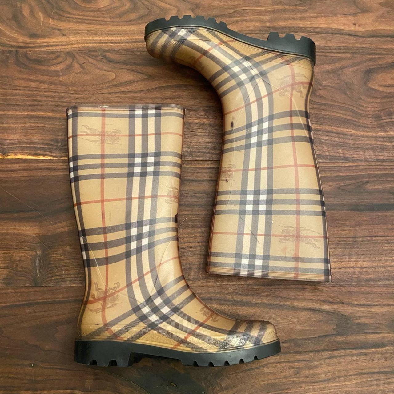 Burberry haymarket shop rain boots