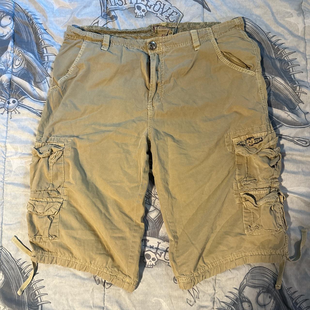 y2k fusai cargo jorts these have cool little... - Depop