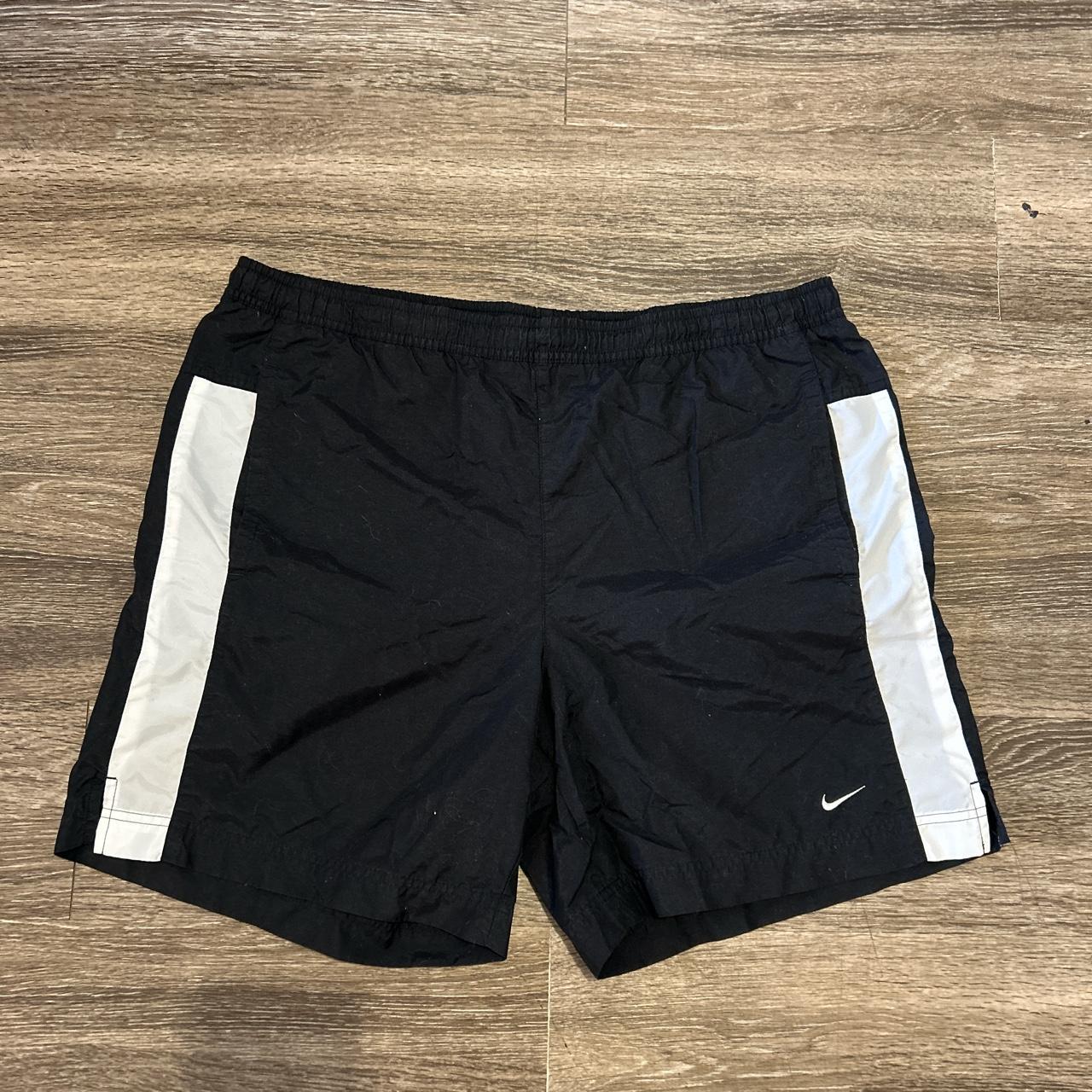 Nike Men's Black and White Shorts | Depop