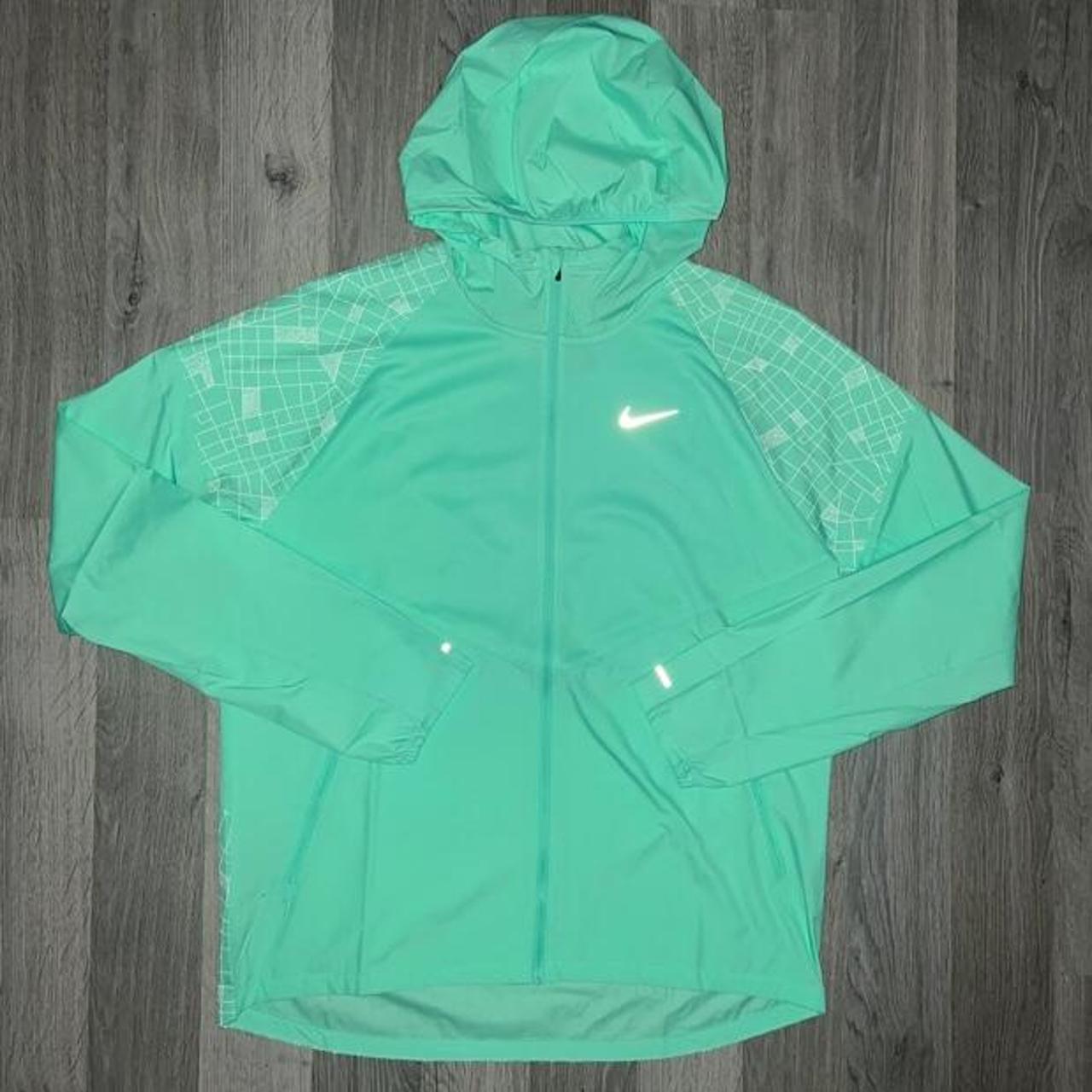 Nike essential flash jacket women's online