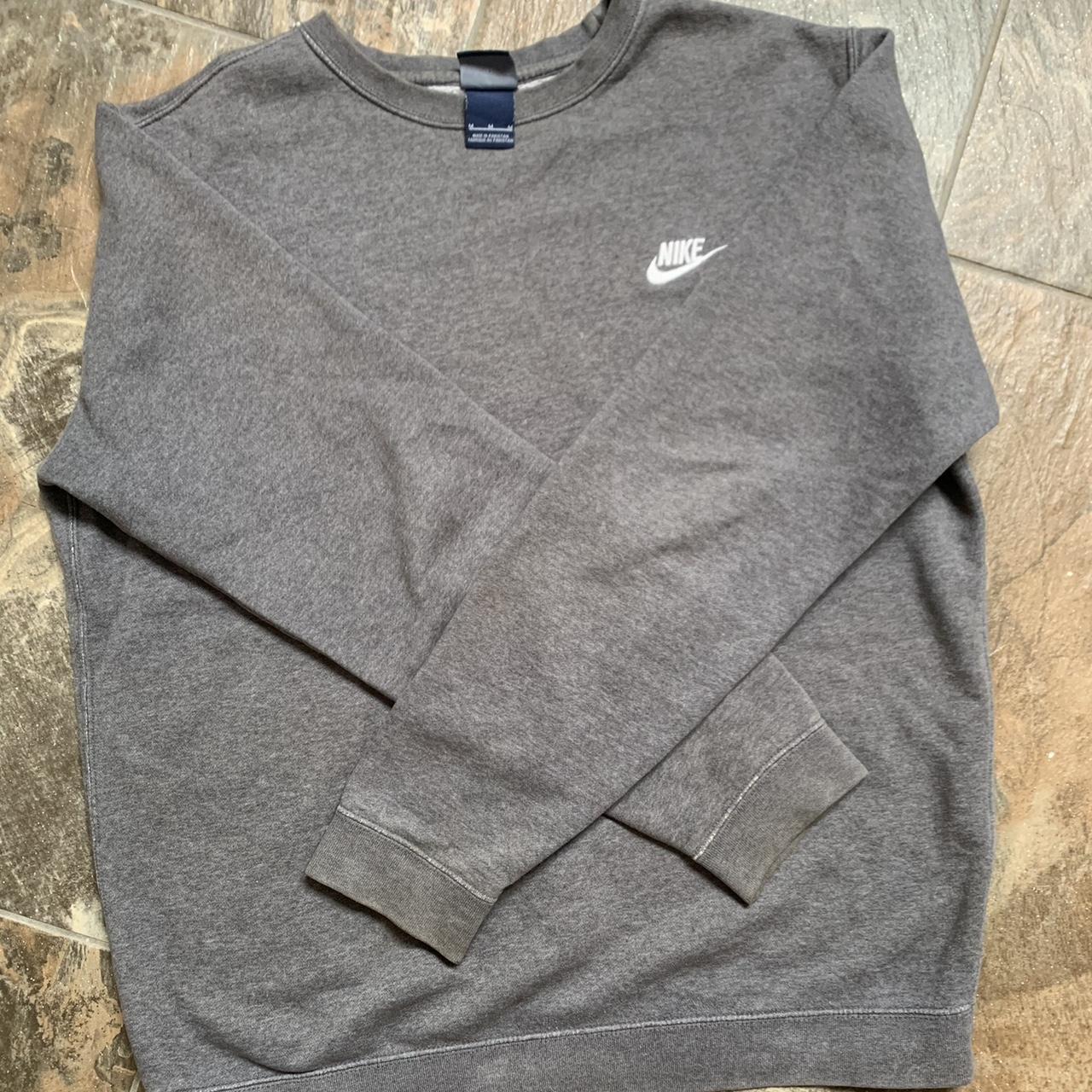 mens grey nike sweatshirt