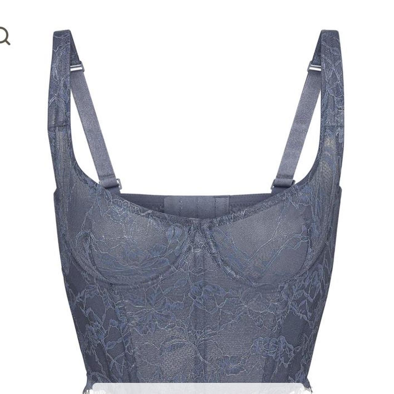 SKIMS LACE BUSTIER, Color: Thunder Brand new,