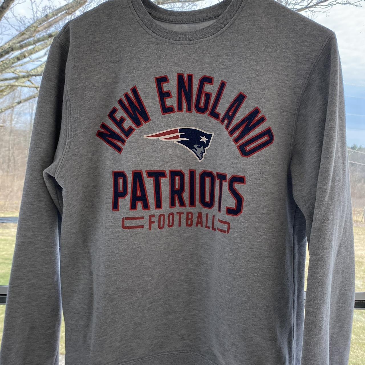 Majestic New England Patriots Crewneck Vintage look - Depop