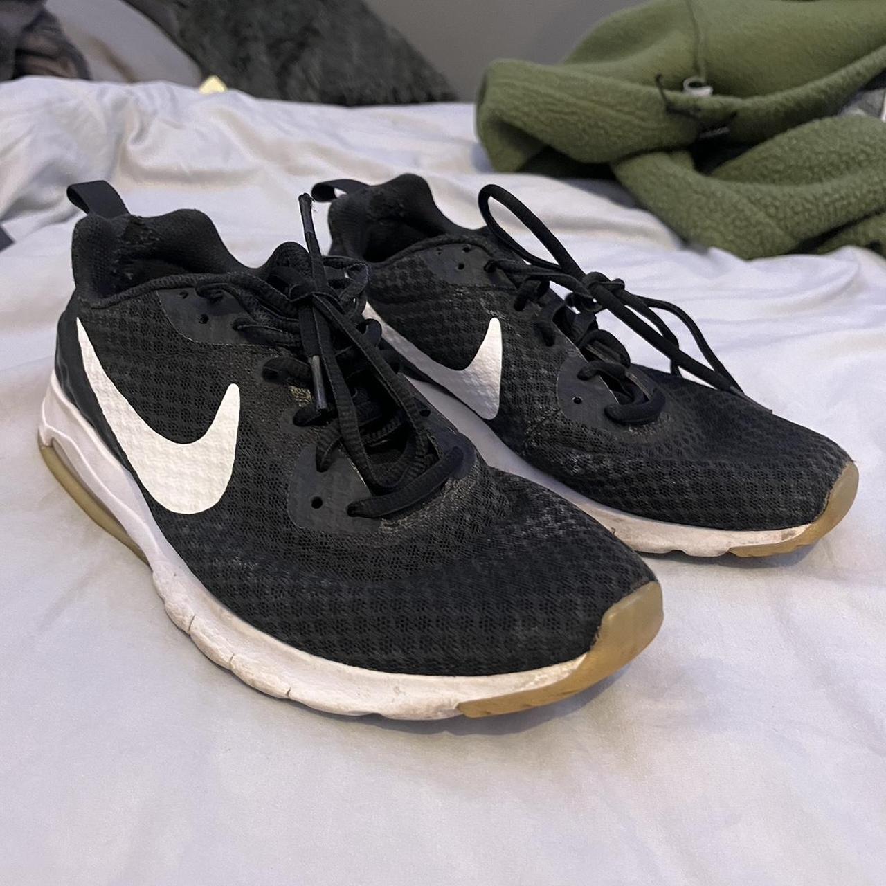womens nike trainers size 6