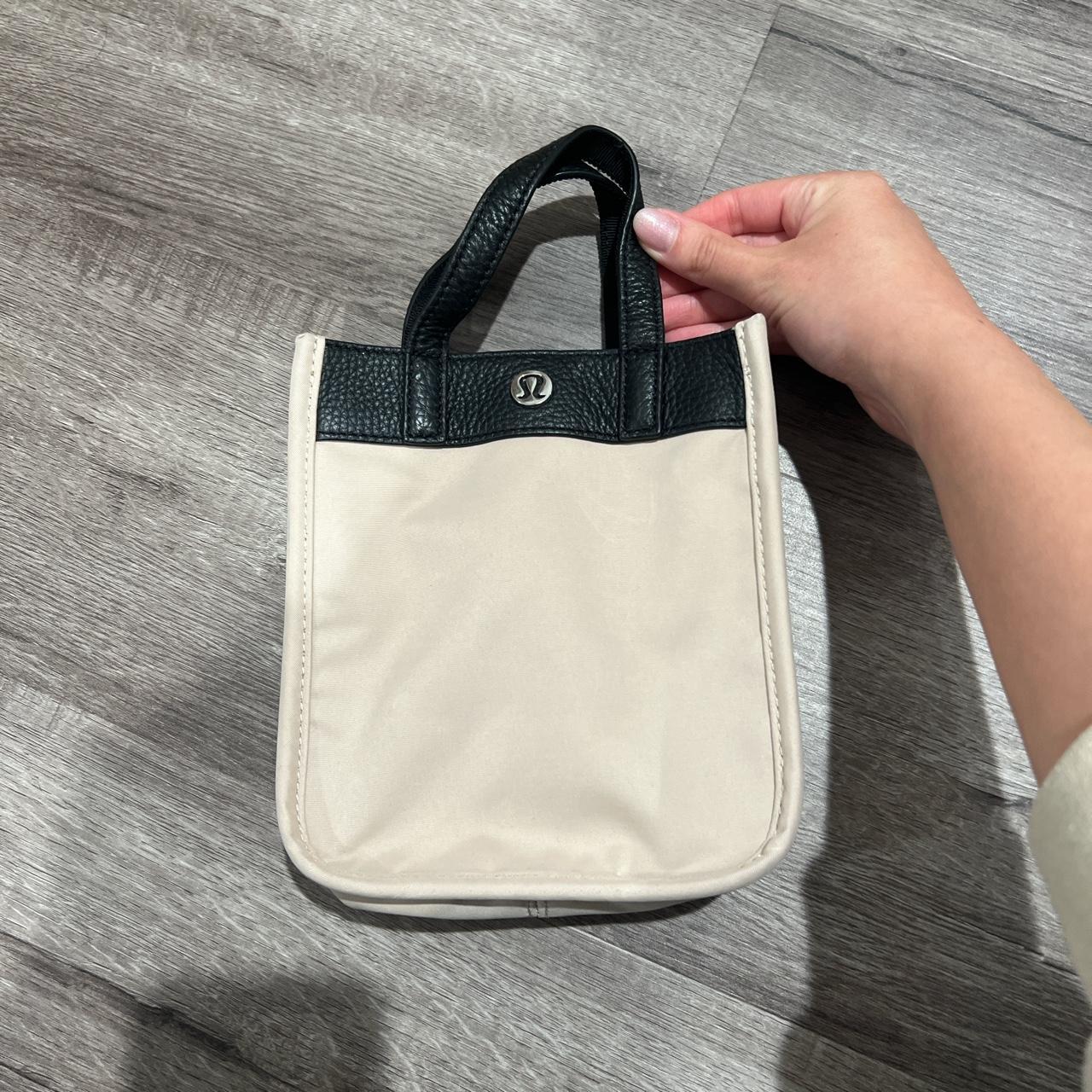 Lululemon discount micro tote