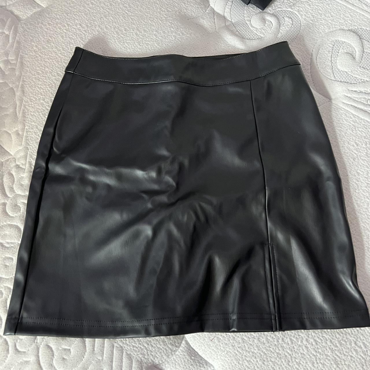 SHEIN Women's Black Skirt | Depop