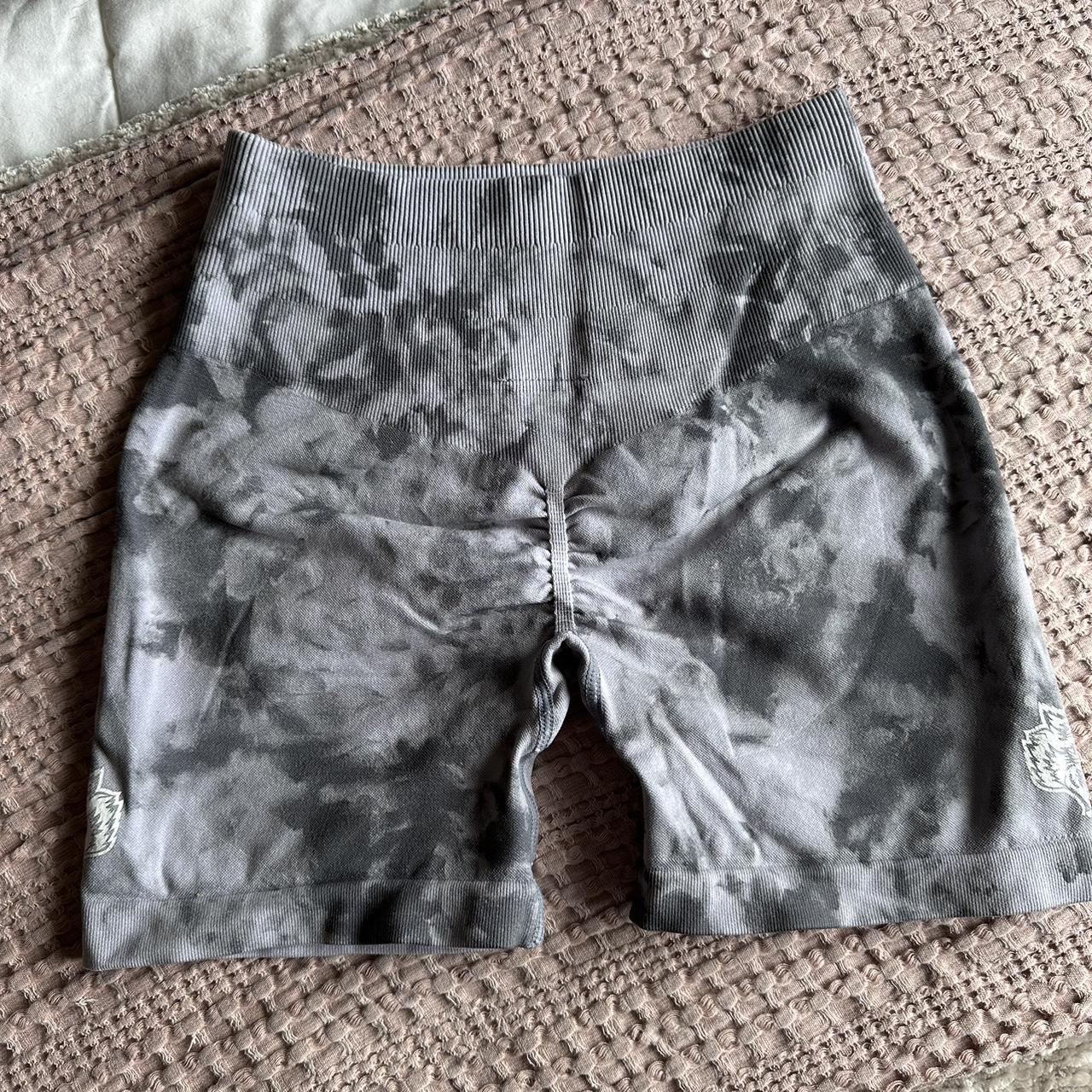 Darc offers sport shorts blue marble