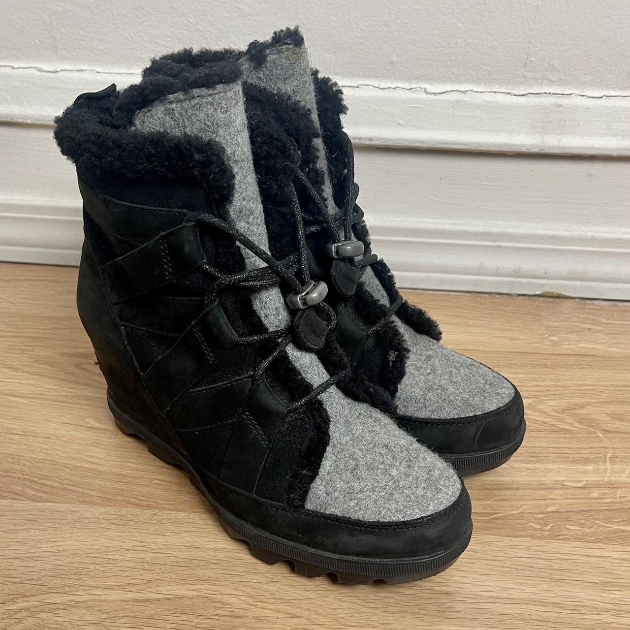 sorel joan of arctic wedge shearling black