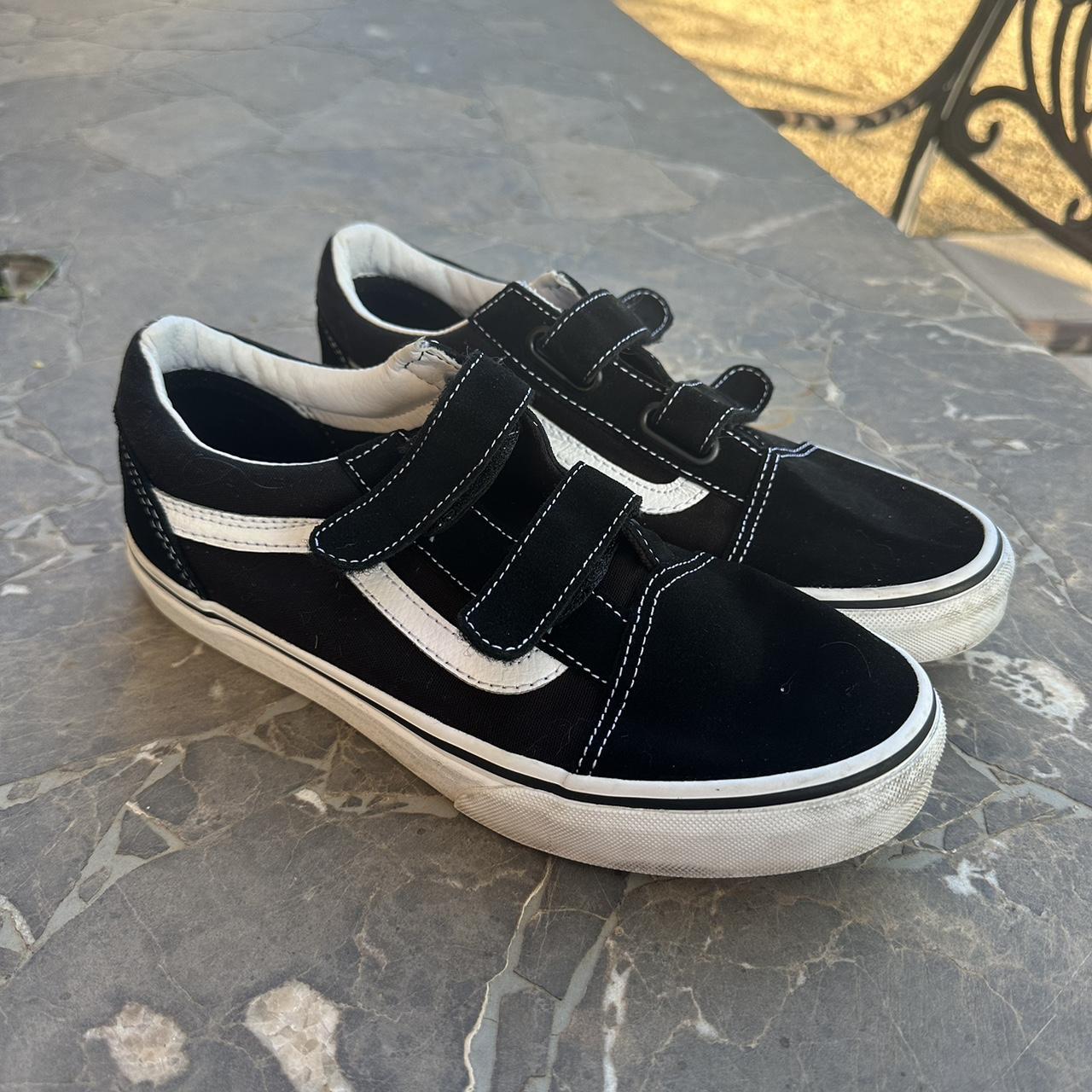 Vans black strap outlet shoes