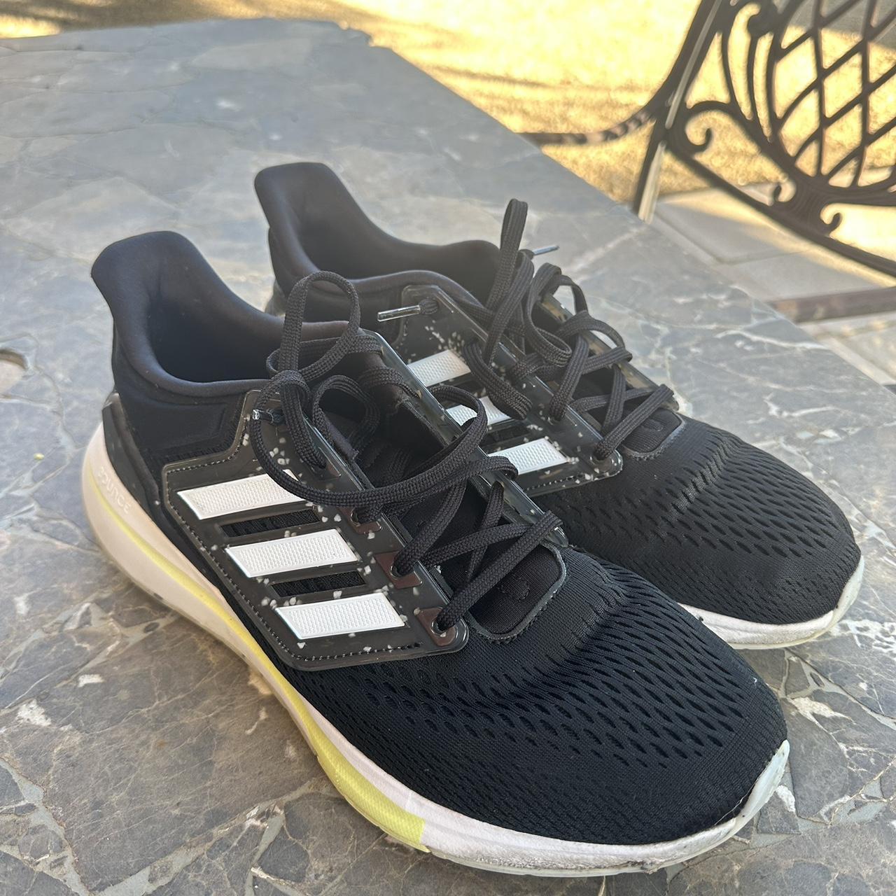 Adidas Bounce Running Shoes - Depop