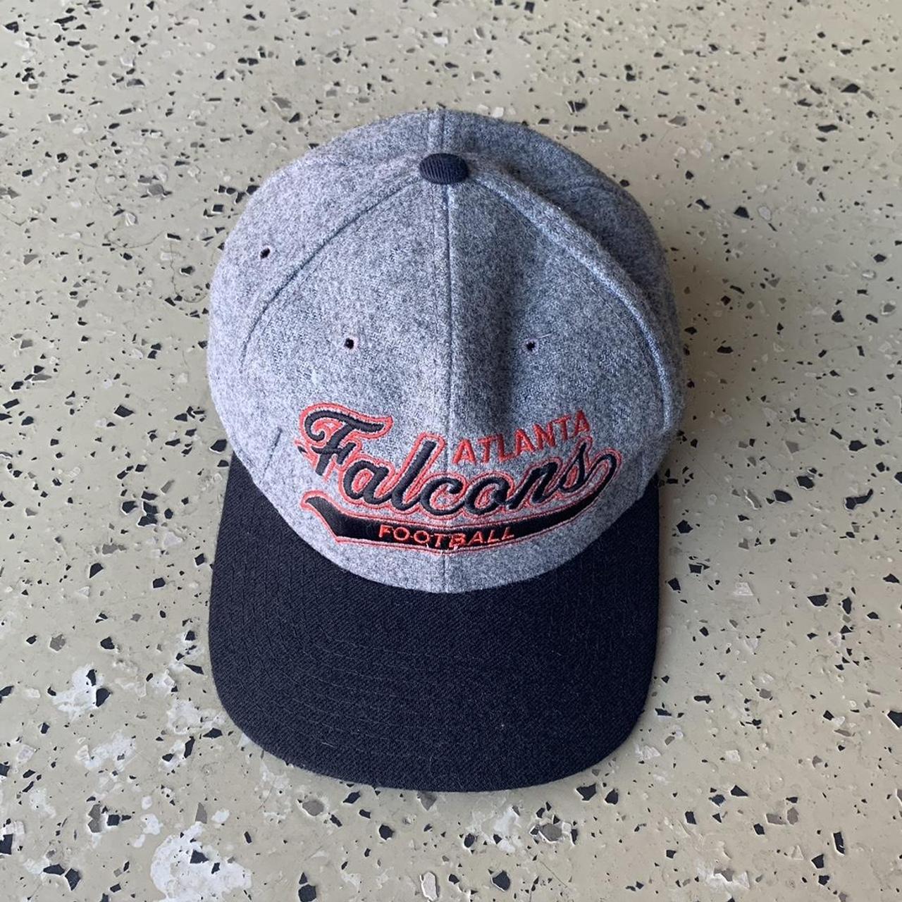 Vintage NFL Atlanta Falcons Starter Tailsweep Script Wool Snapback