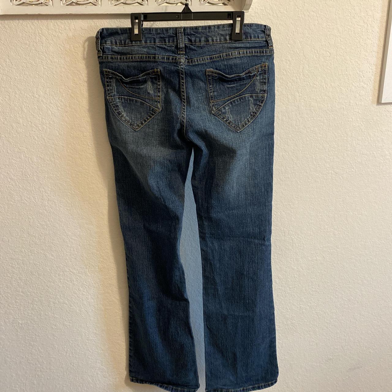 Bongo low rise jeans with cute button details and... - Depop