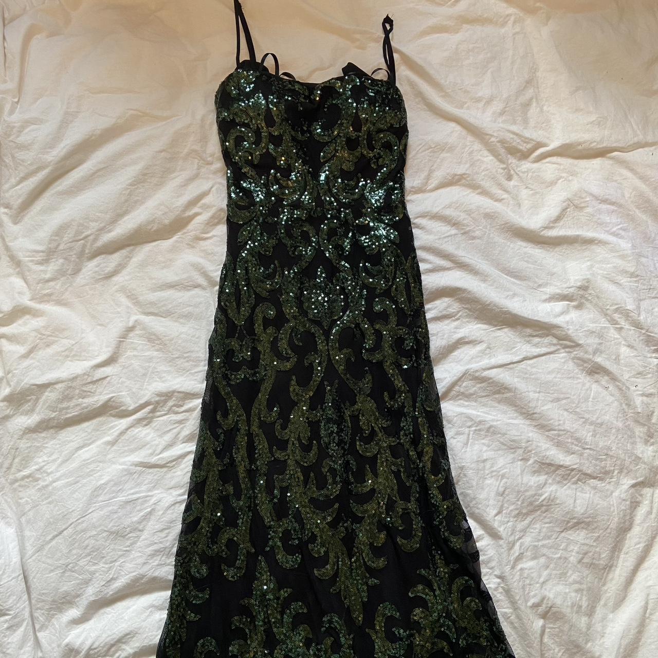 windsor hunter green and black sequin tie back prom... - Depop