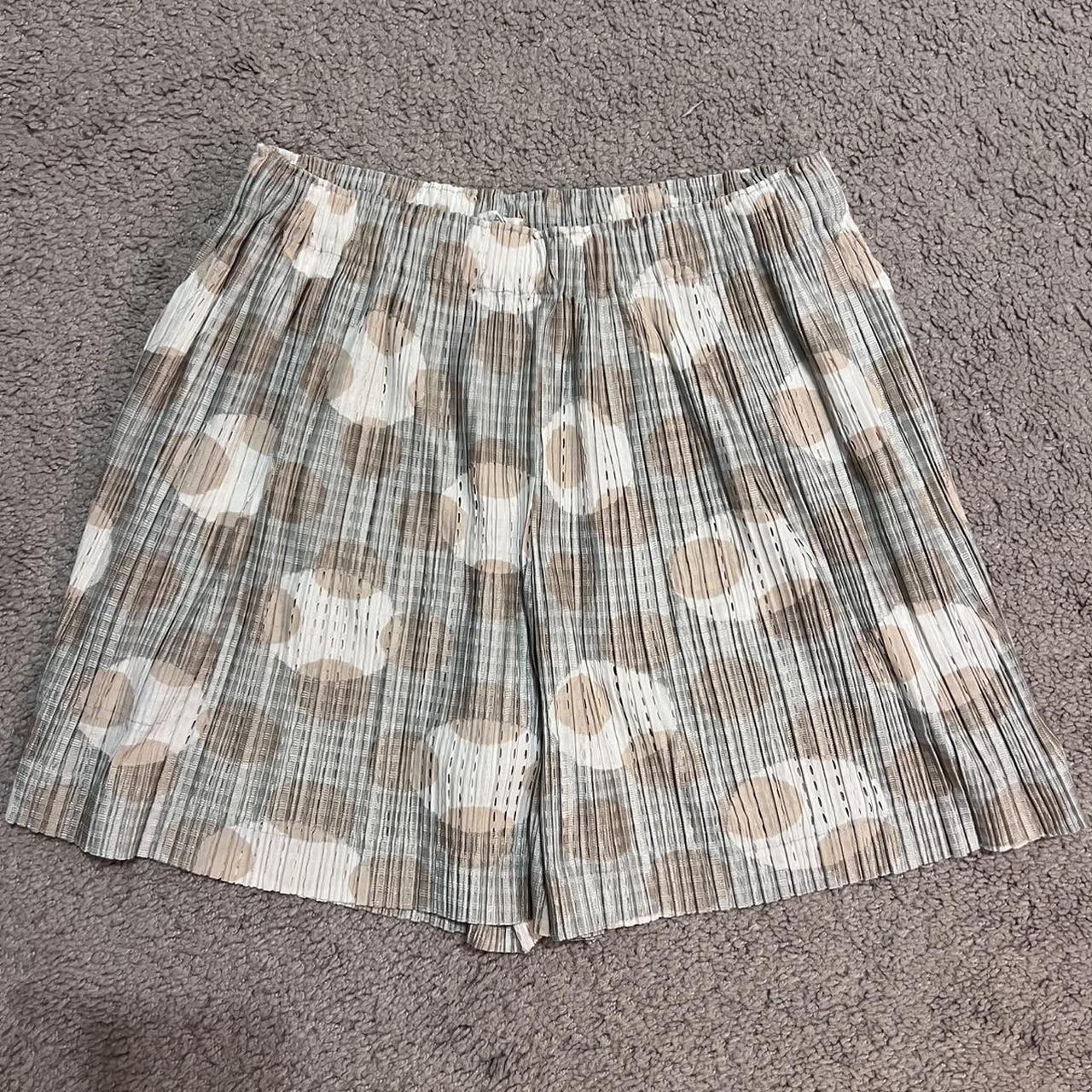 Issey Miyake Women's Shorts - Multi/Brown - 5 – i… - image 1