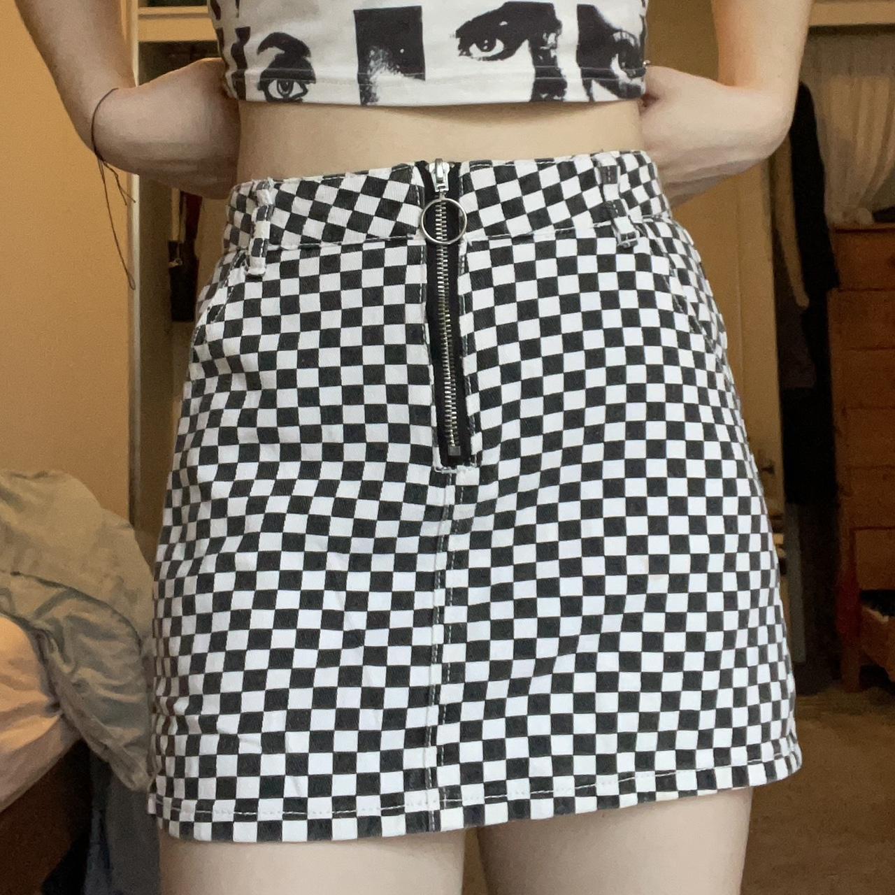 Black and white checkered skirt 08 best sale