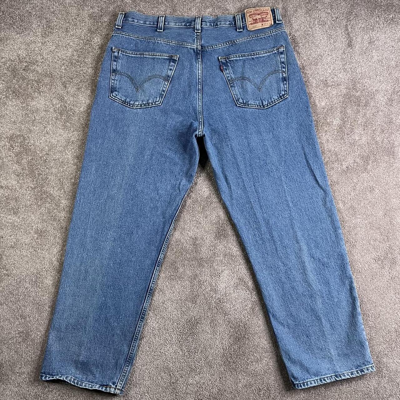 Vintage Levi's 550 straight fit jeans. Men's size... - Depop