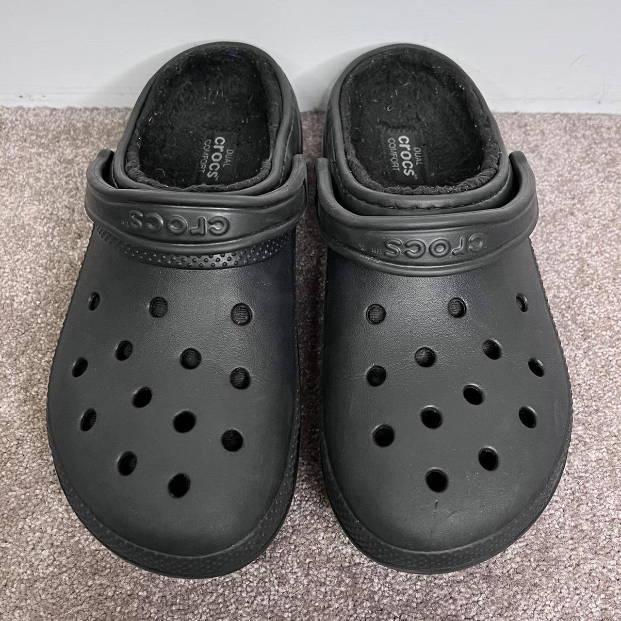 Crocs Men's Black Slides (2)