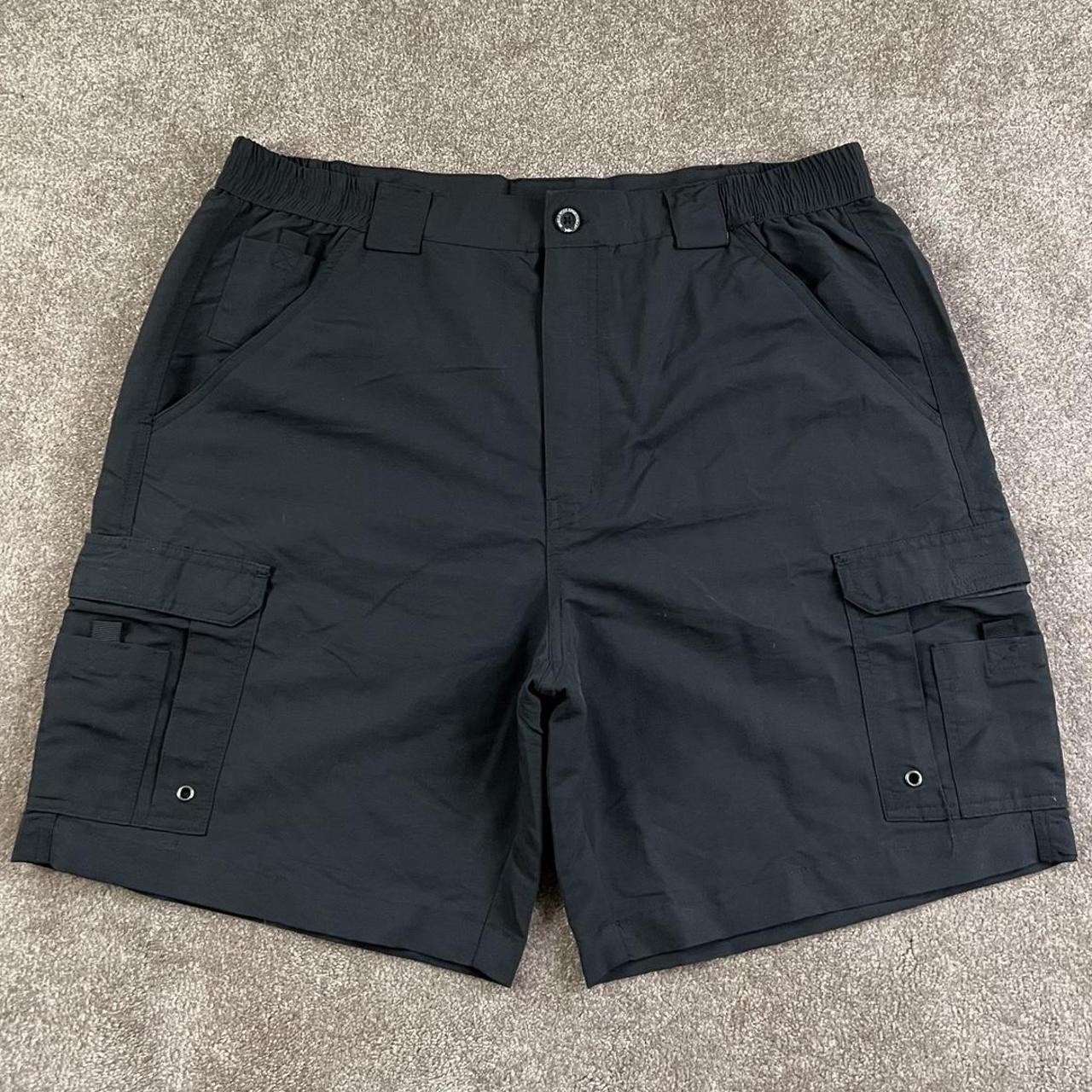 Columbia Sportswear Men's Black Shorts | Depop