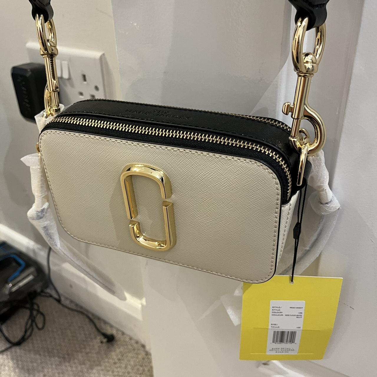 Marc Jacobs Women's Cream and Black Bag Depop