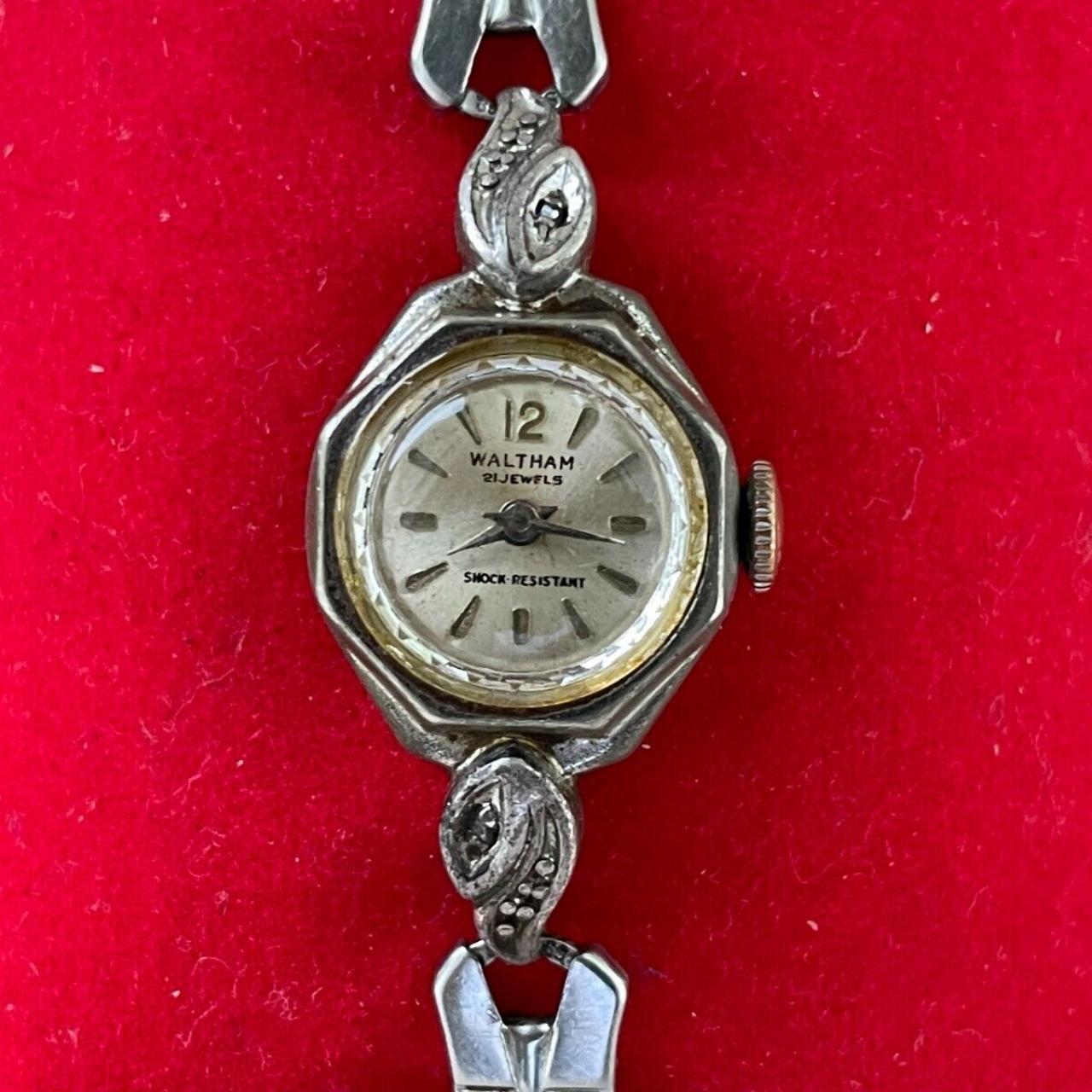 Waltham vintage best sale ladies watch