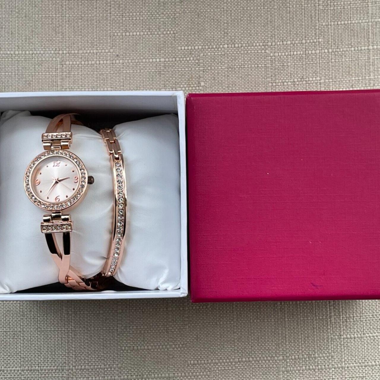 Original FMD Fashion Ladies Watch, Women's Fashion, Watches & Accessories,  Watches on Carousell