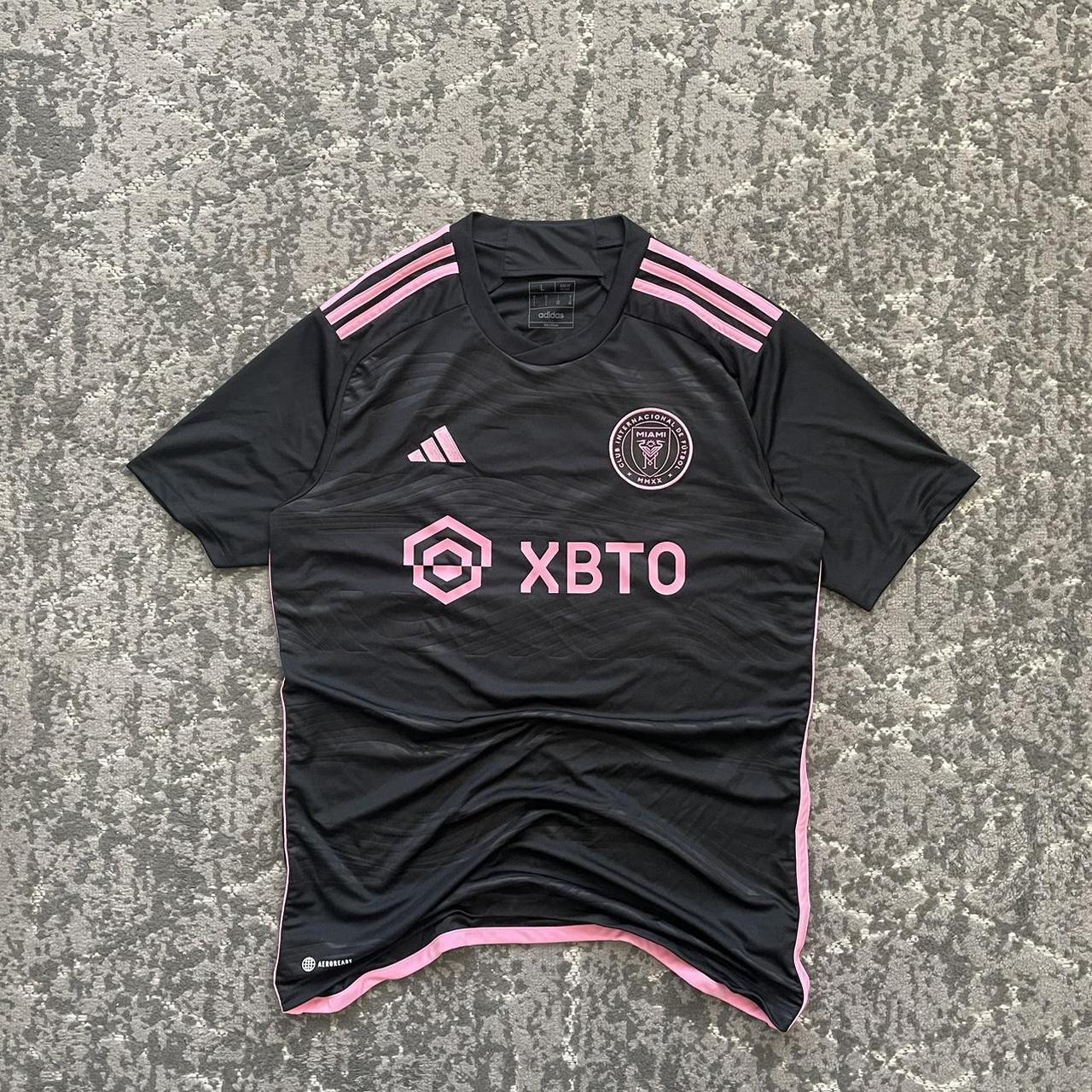 item listed by isaiahyoung