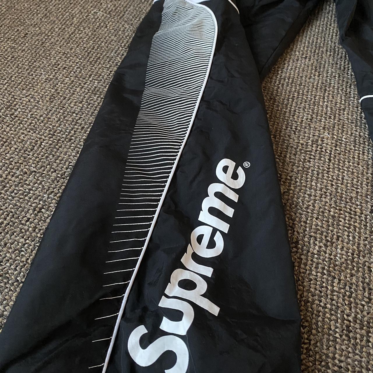 Supreme Umbro trackパンツ　 L Supreme Umbro Track Pants サイズ感 | TikTok