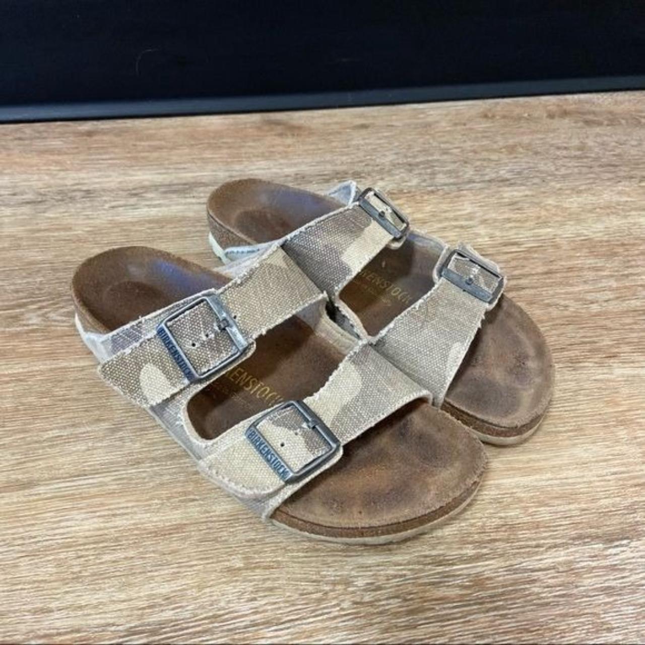 Camo sales birkenstocks 39