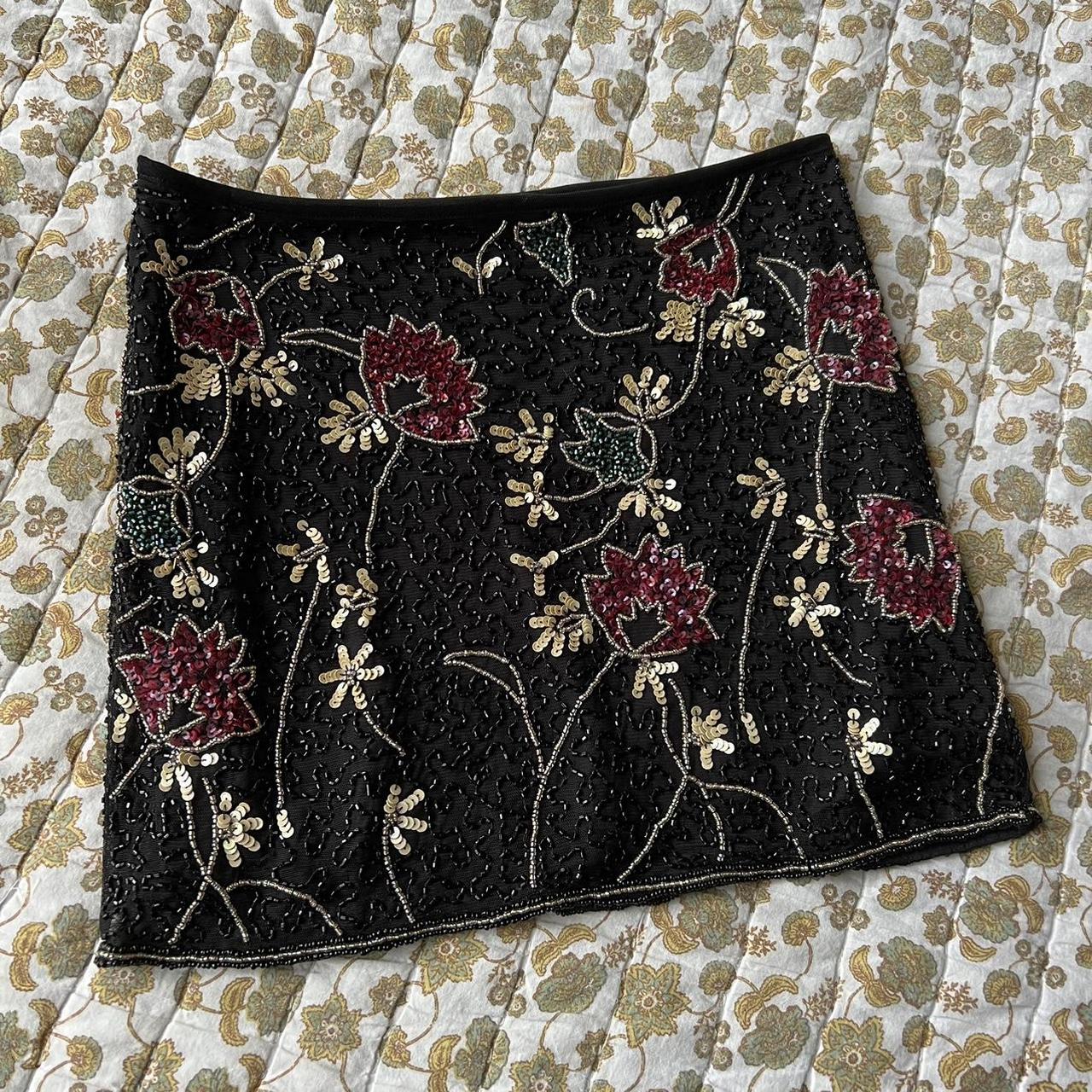 Raga Women's Black and Burgundy Skirt