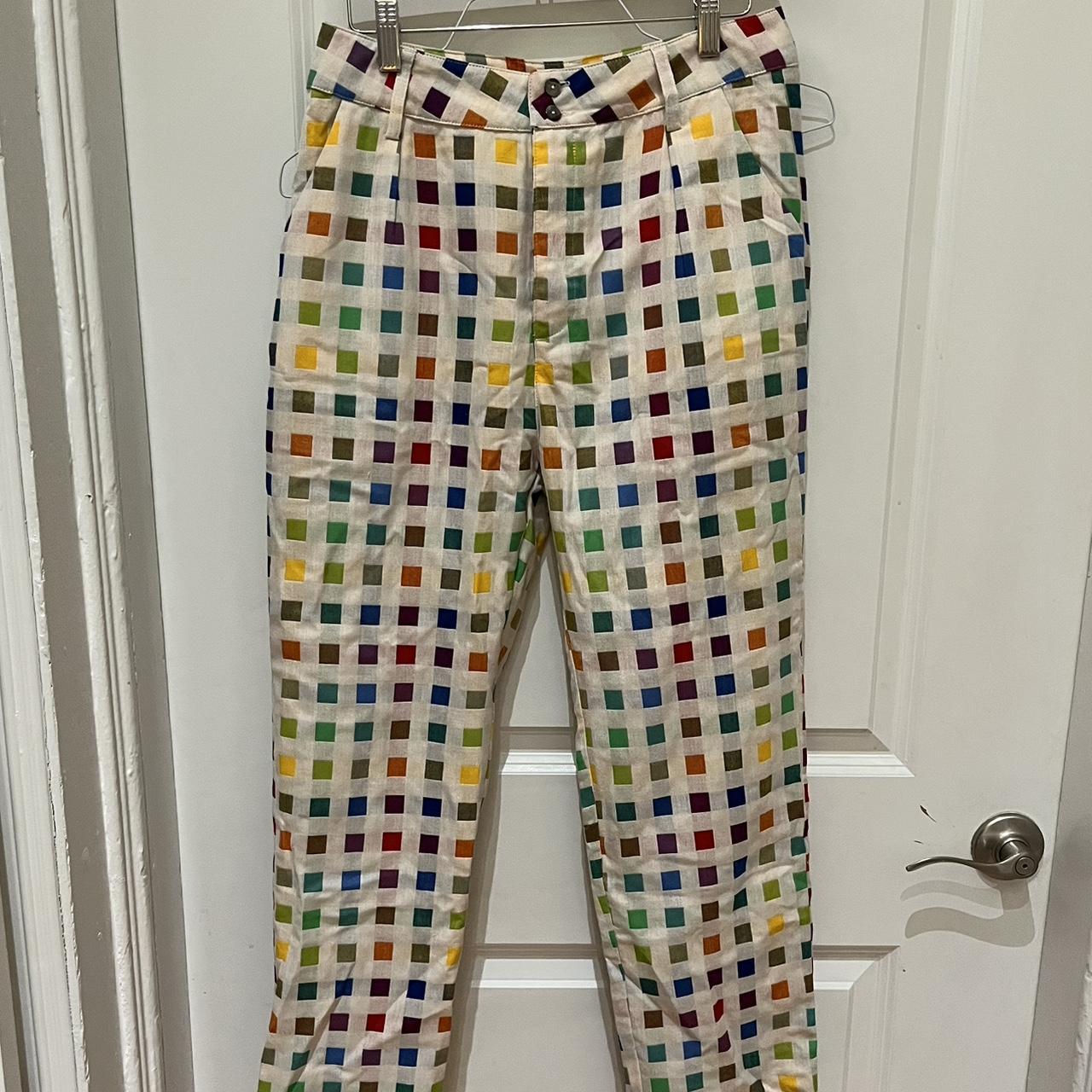 NWOT Fashion Brand Company Pantone pants, size M,... Depop