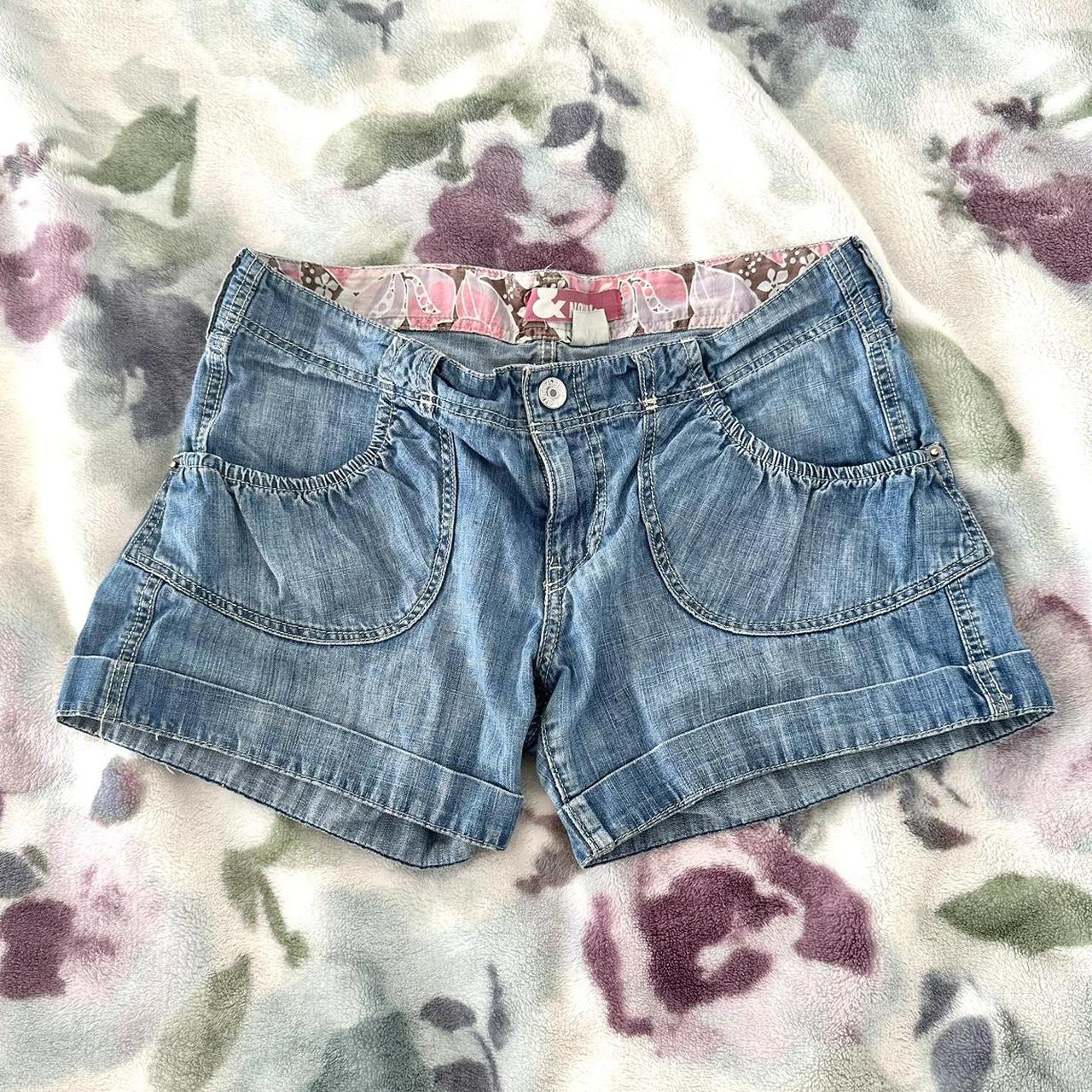 Cute Y2K little jeans shorts Got them in Rome this... - Depop