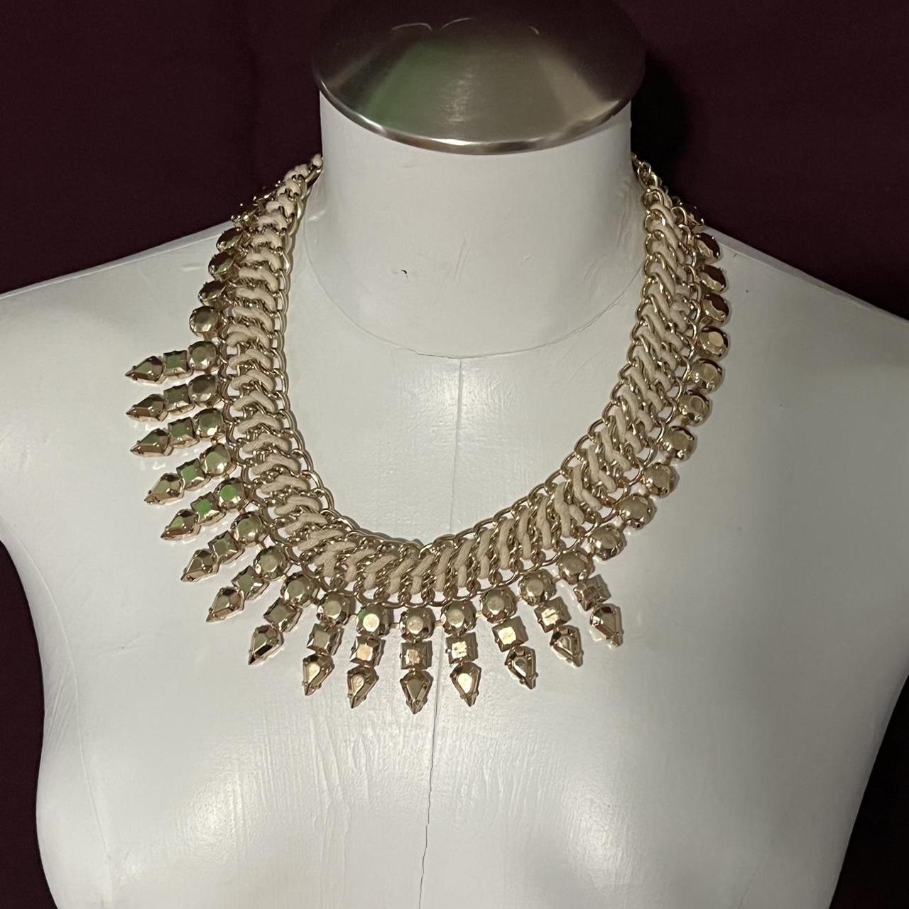 BCBG Maxazria statement collar necklace. Smooth high