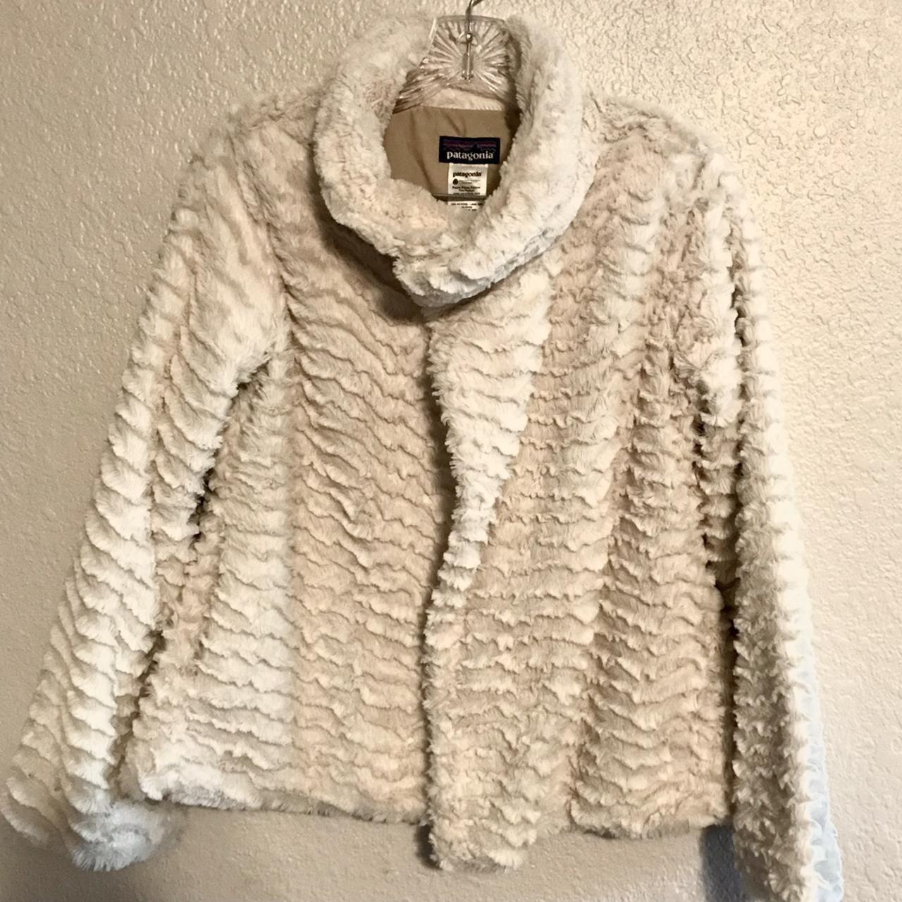 Patagonia white hotsell fur jacket