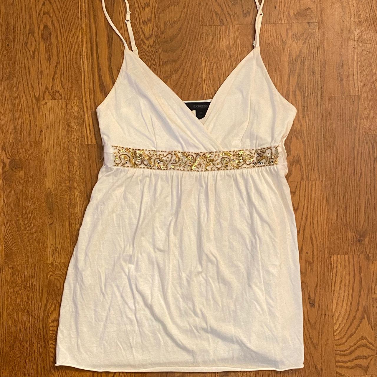 item listed by cleaningmyclosetxoxo