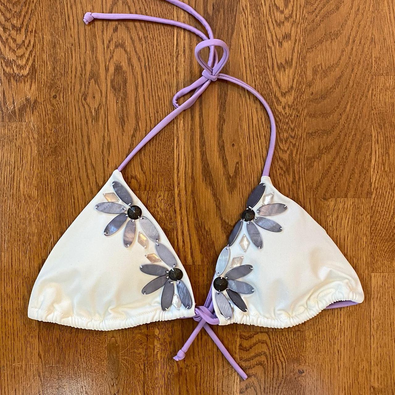 item listed by cleaningmyclosetxoxo