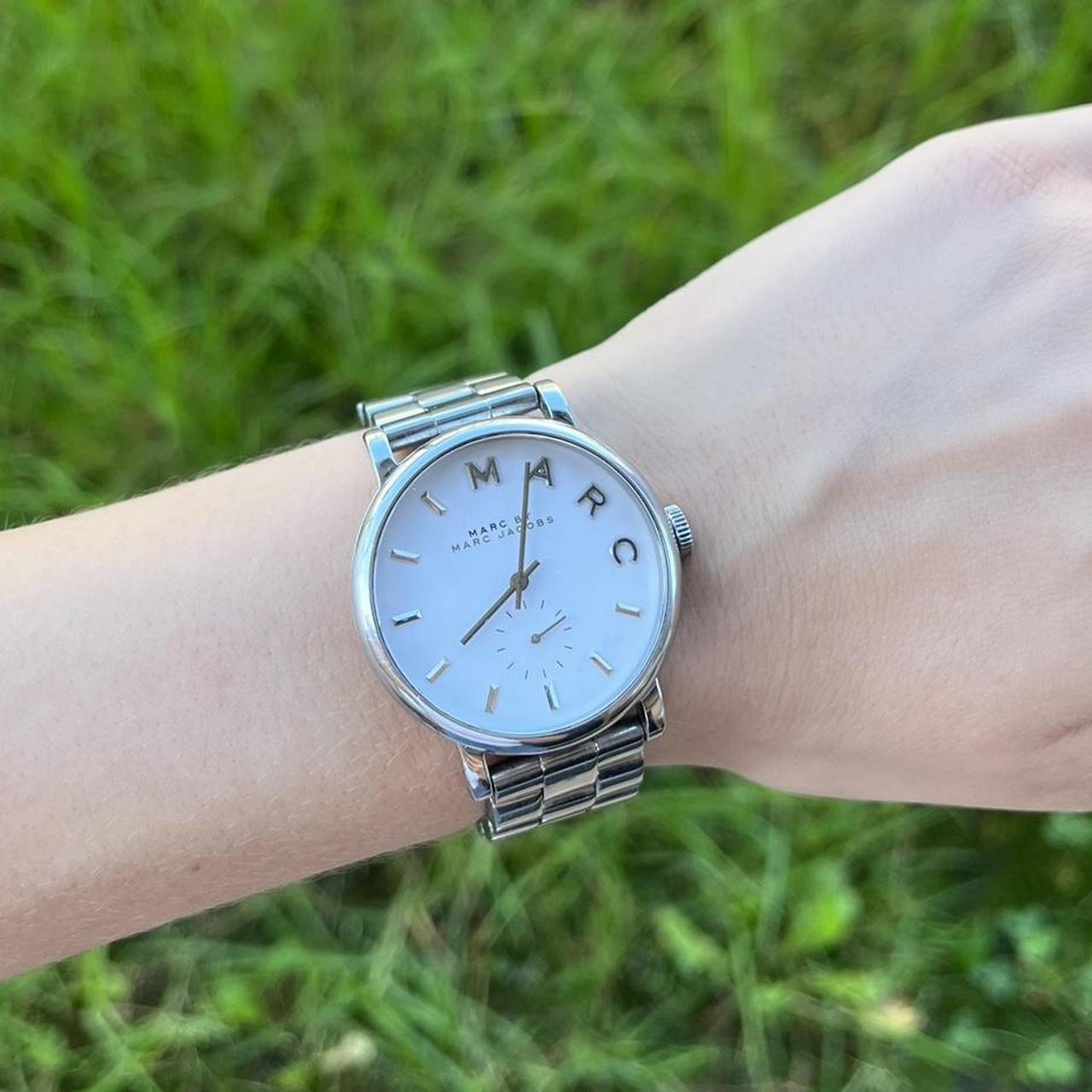 Marc jacobs best sale women's silver watches