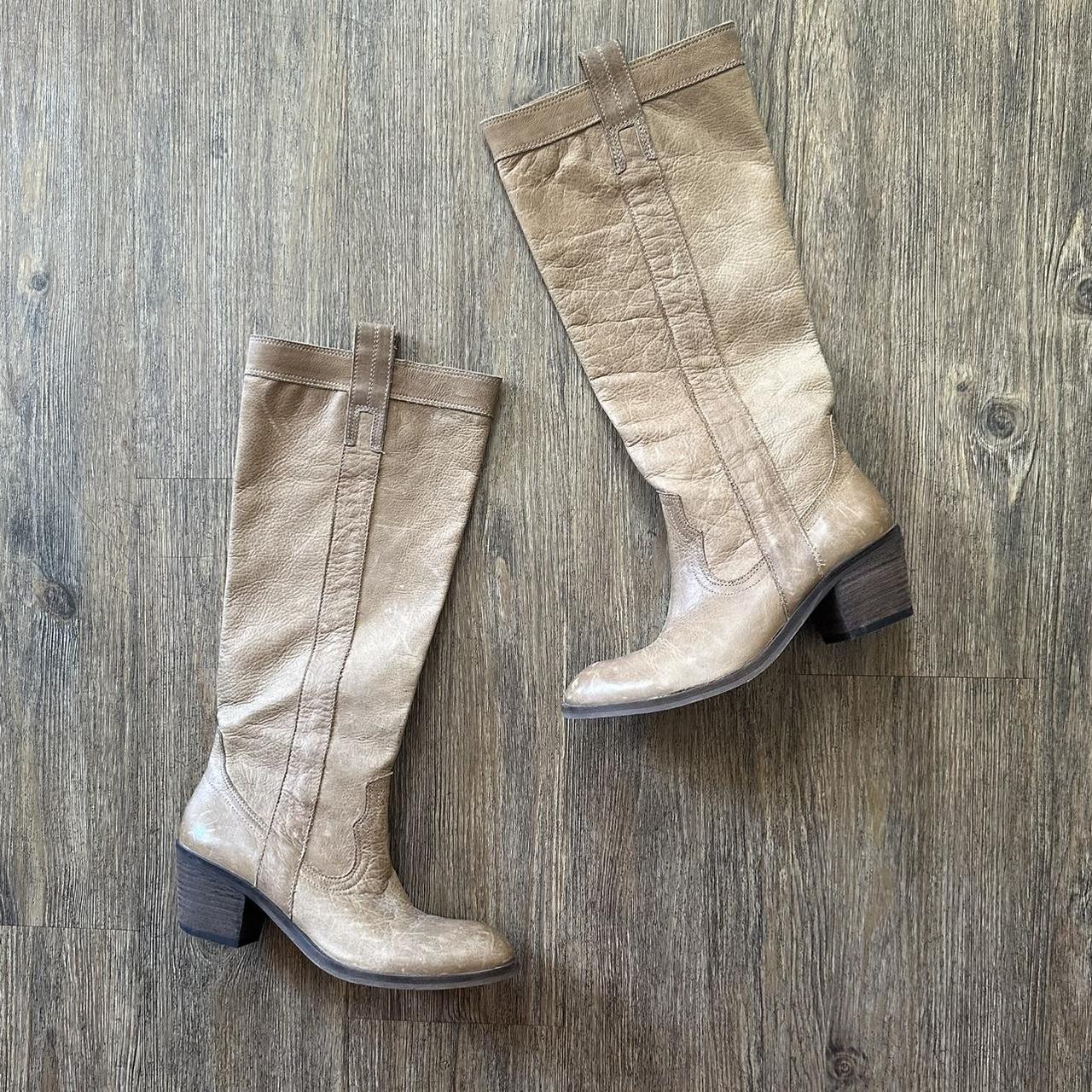 guess tan boots