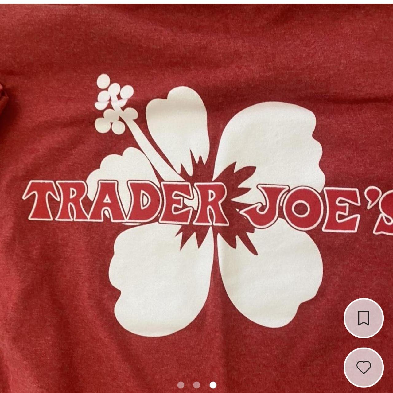 Trader Joe's Women's Red and Green T-shirt | Depop