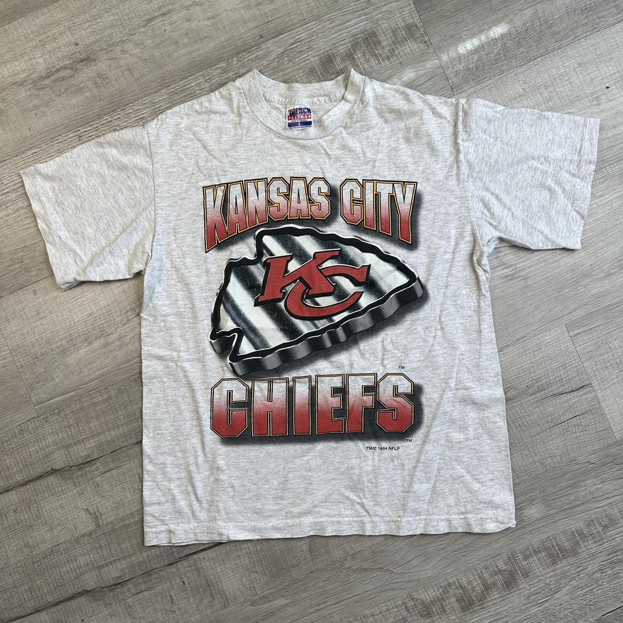 Vintage 90's Kansas City Chiefs NFL Red T Shirt Size L 