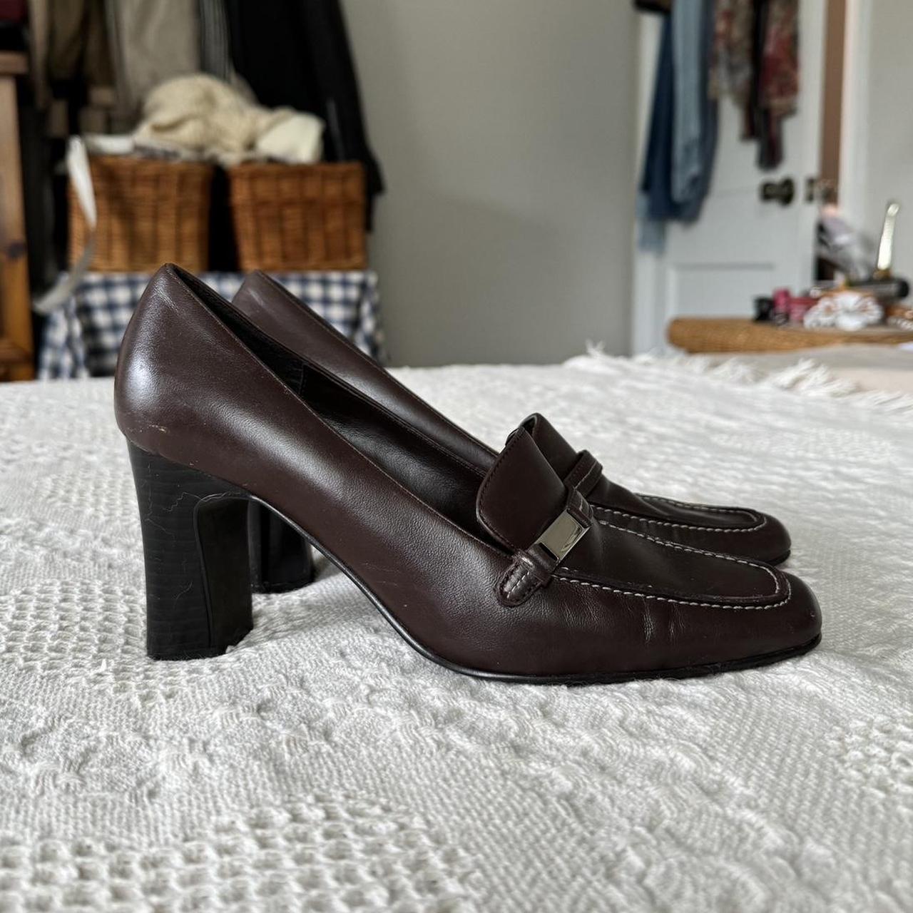 vintage 00s brown heeled loafers by