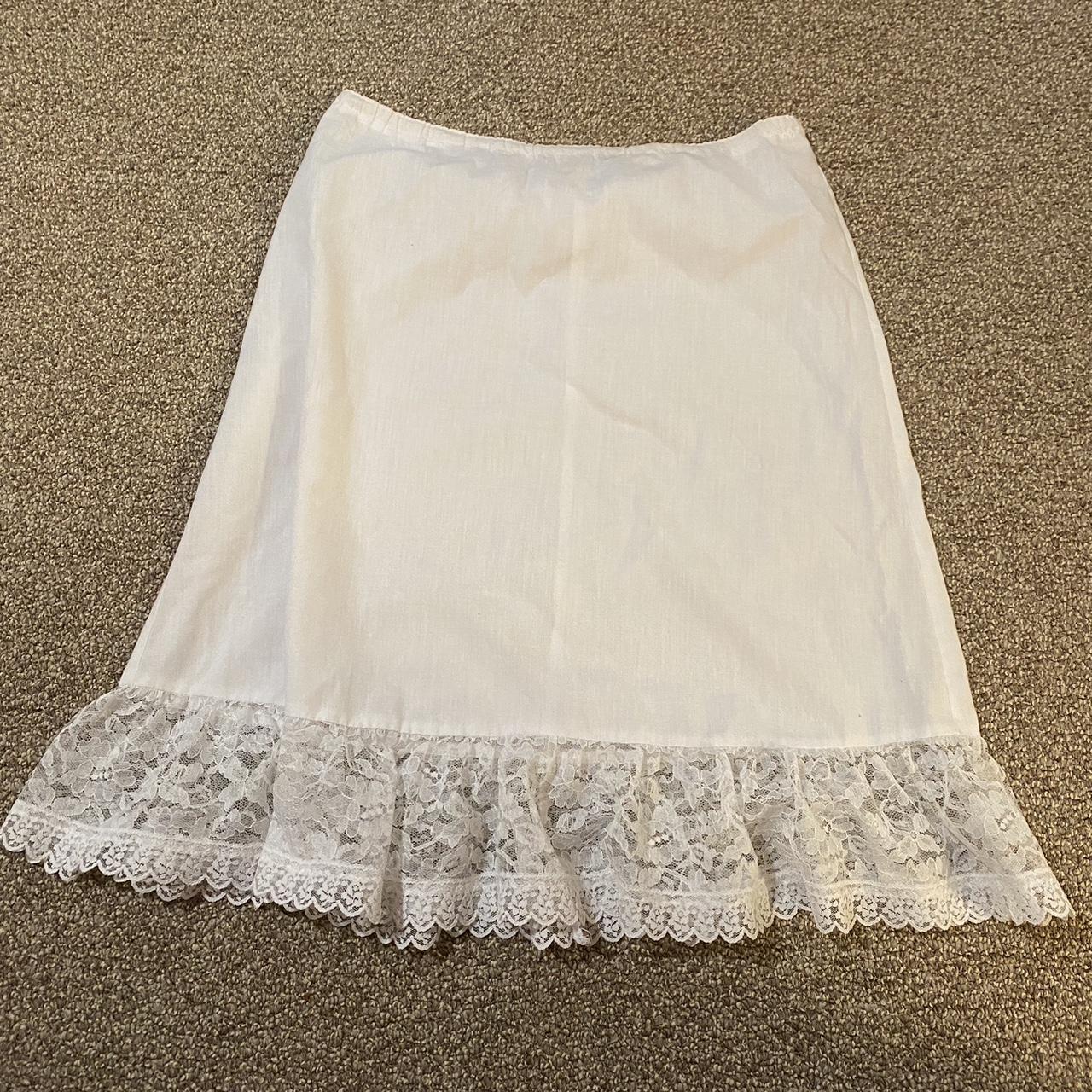 GUNNE SAX mid length with skit with lace trim. waist... - Depop