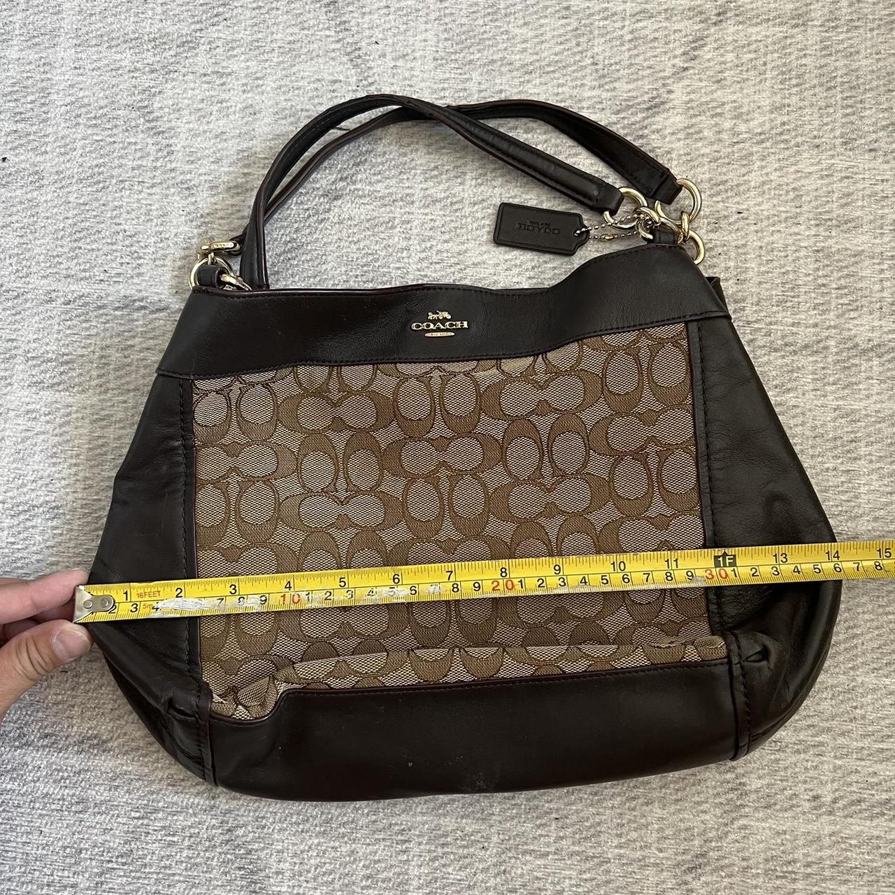 Coach lexy shoulder deals bag in outline signature